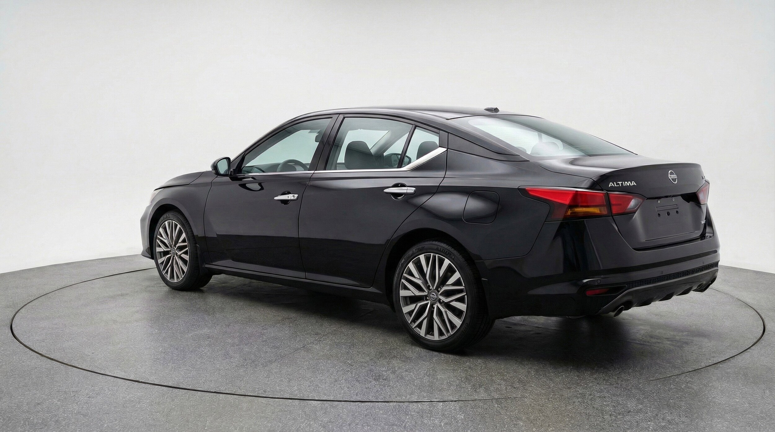 Thumbnail: 2025 Nissan Altima - 6
