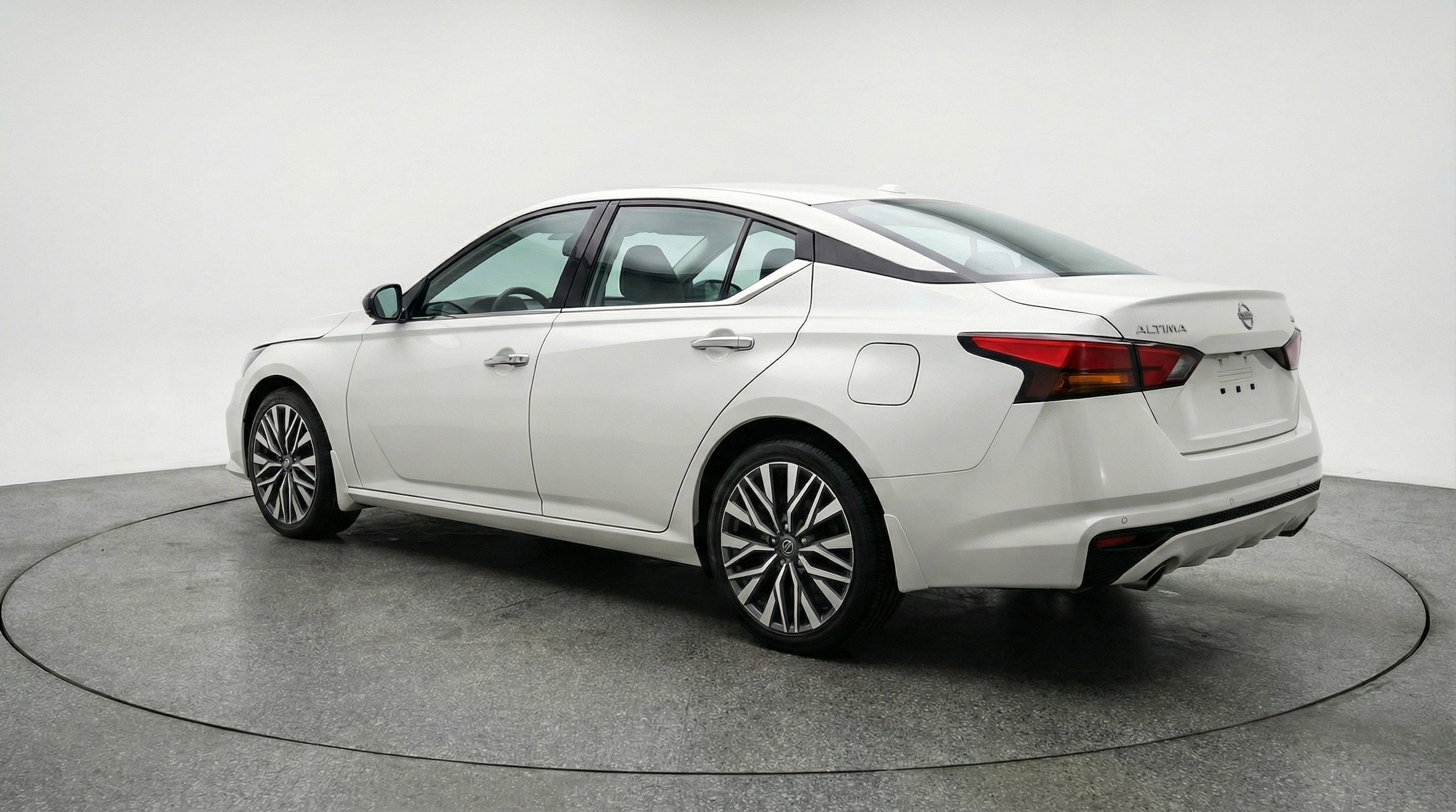 Thumbnail: 2025 Nissan Altima - 6