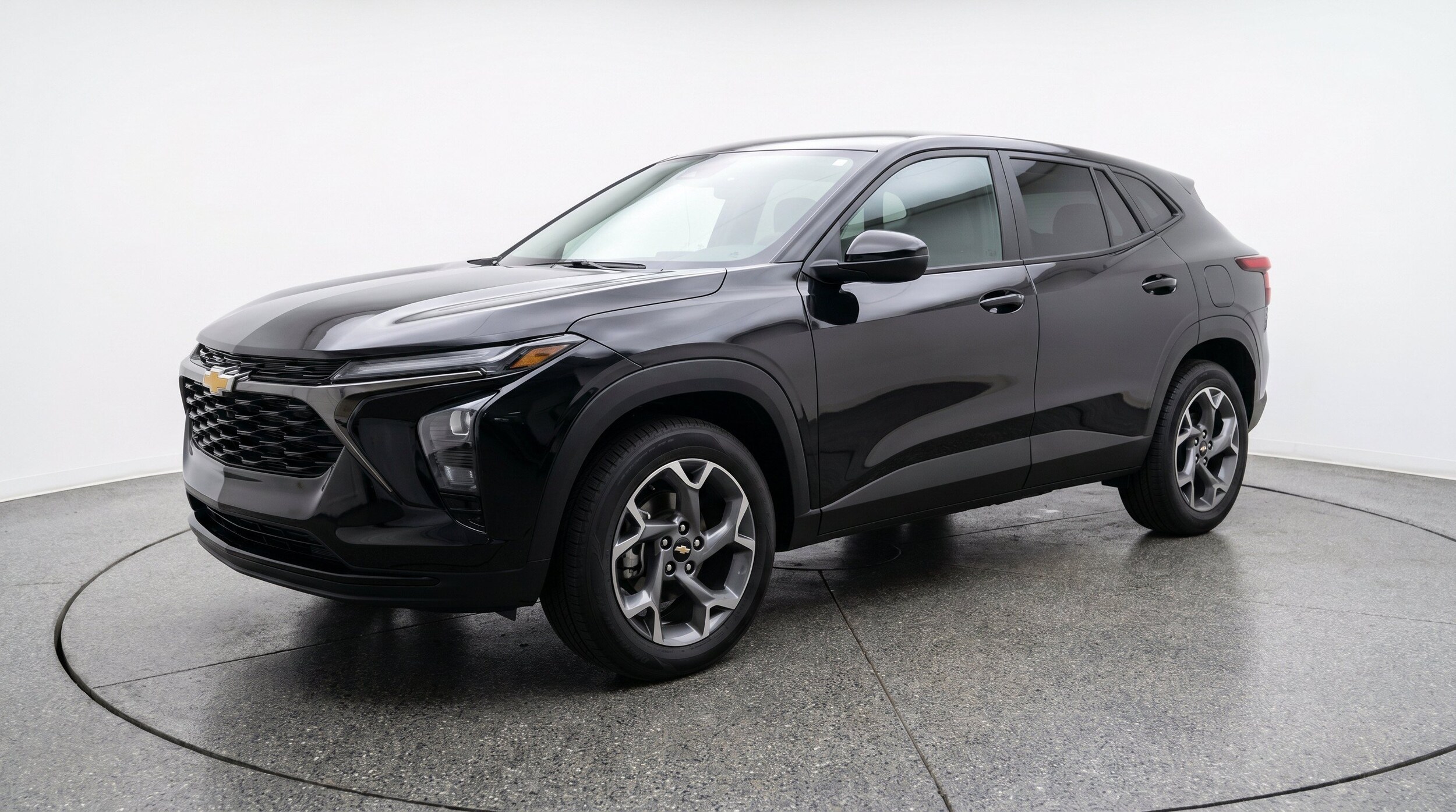 Thumbnail: 2025 Chevrolet Trax - 3