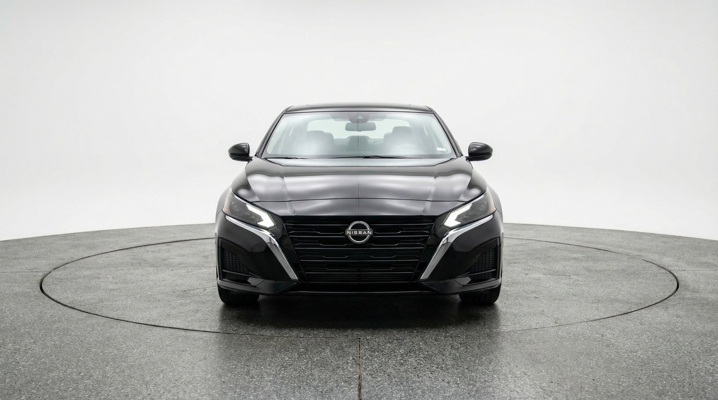 Thumbnail: 2025 Nissan Altima - 2