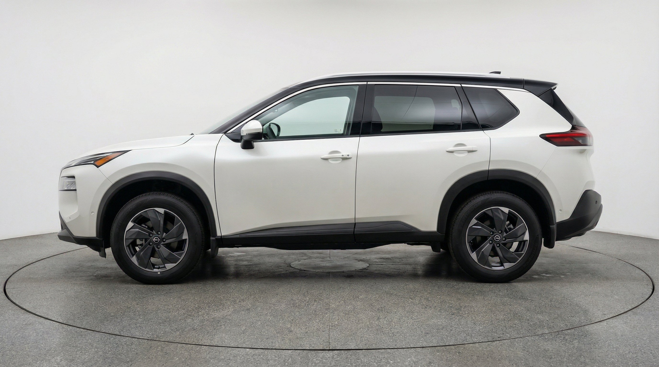 Thumbnail: 2025 Nissan Rogue - 5