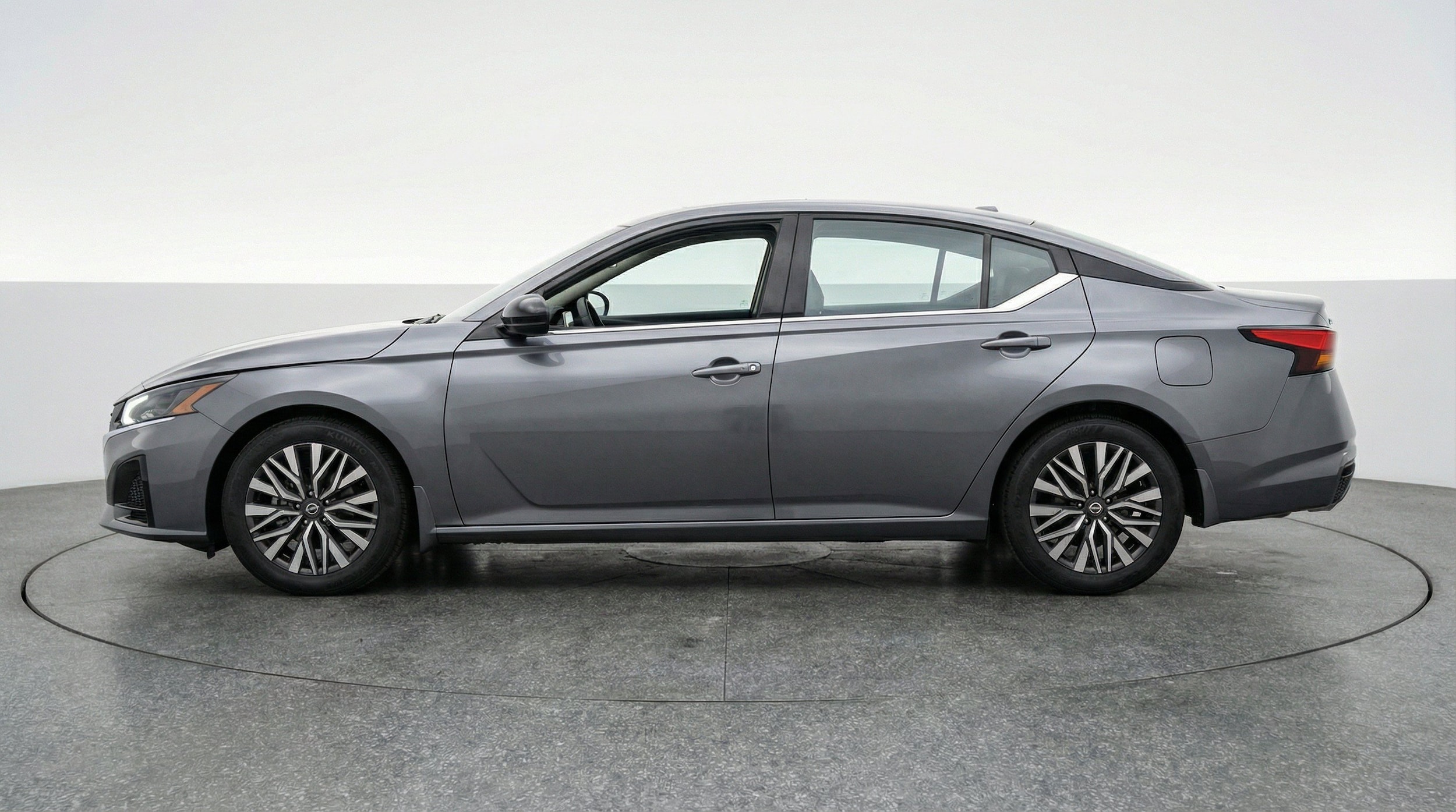 Thumbnail: 2025 Nissan Altima - 5