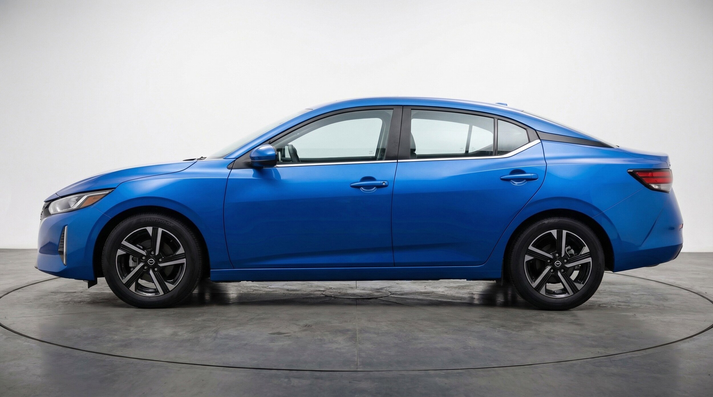 Thumbnail: 2025 Nissan Sentra - 5
