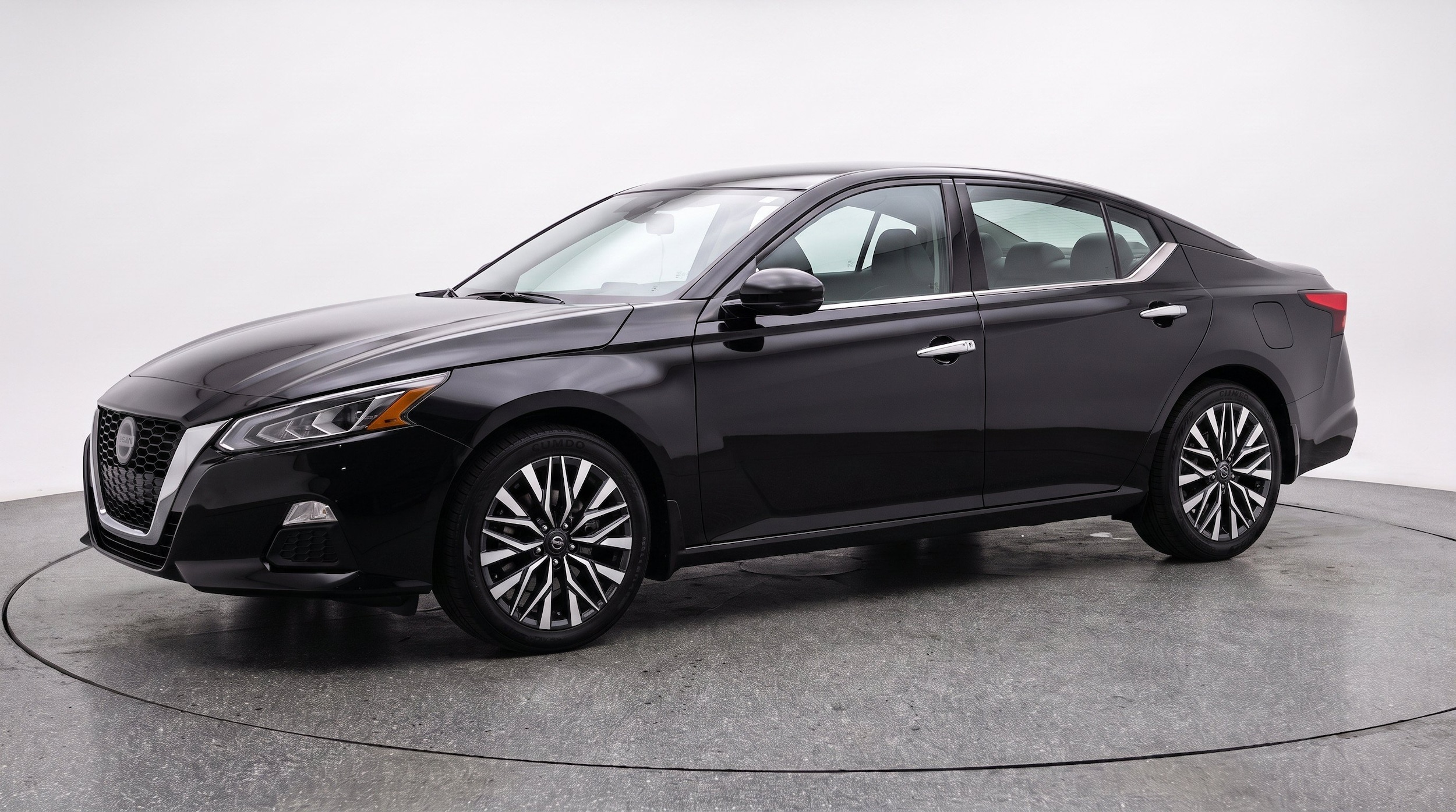 Thumbnail: 2025 Nissan Altima - 3