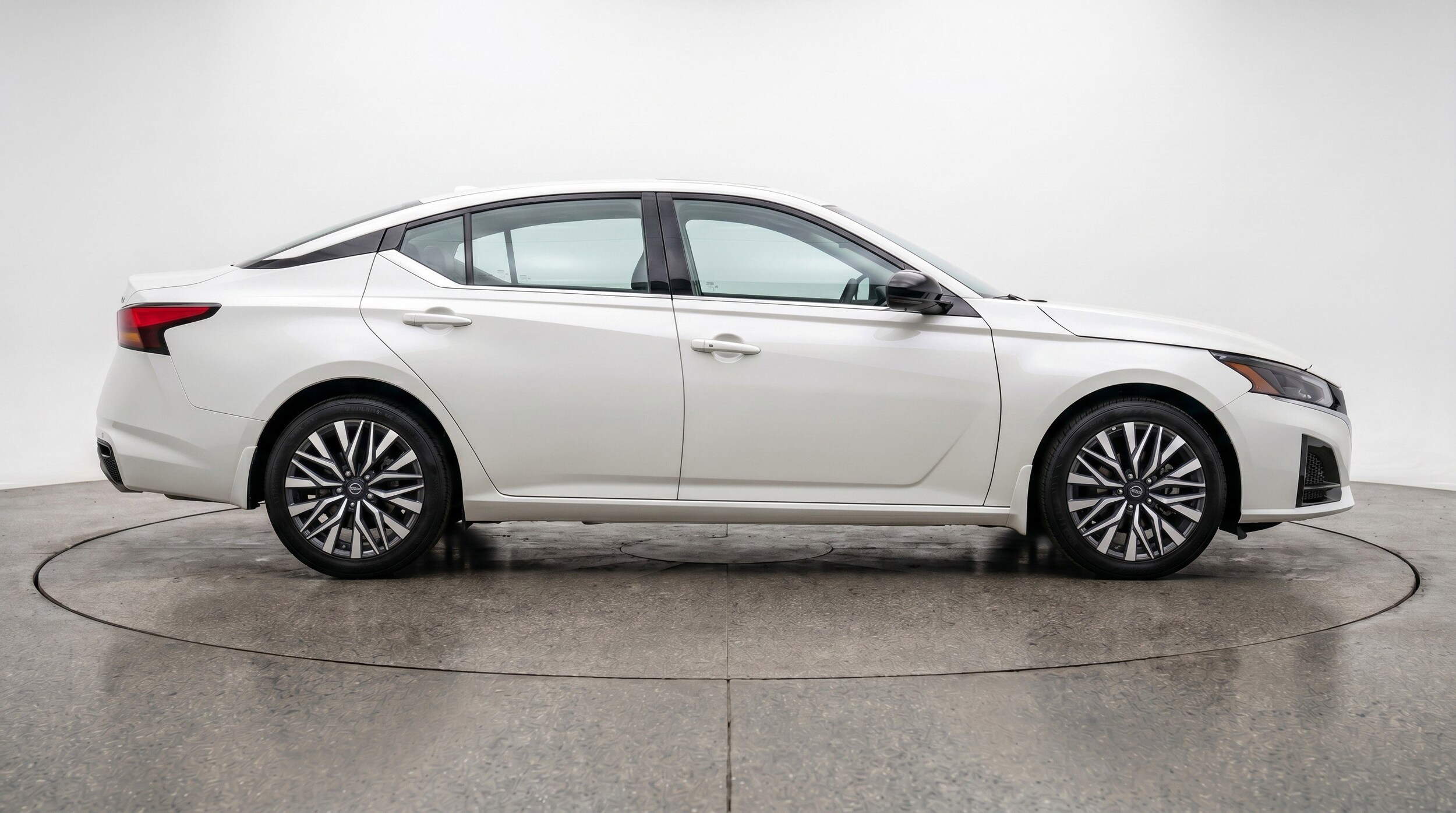 Thumbnail: 2025 Nissan Altima - 11