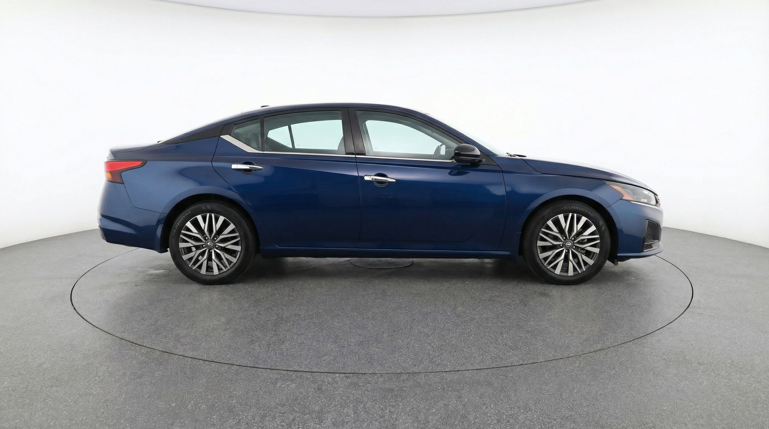 Thumbnail: 2025 Nissan Altima - 11