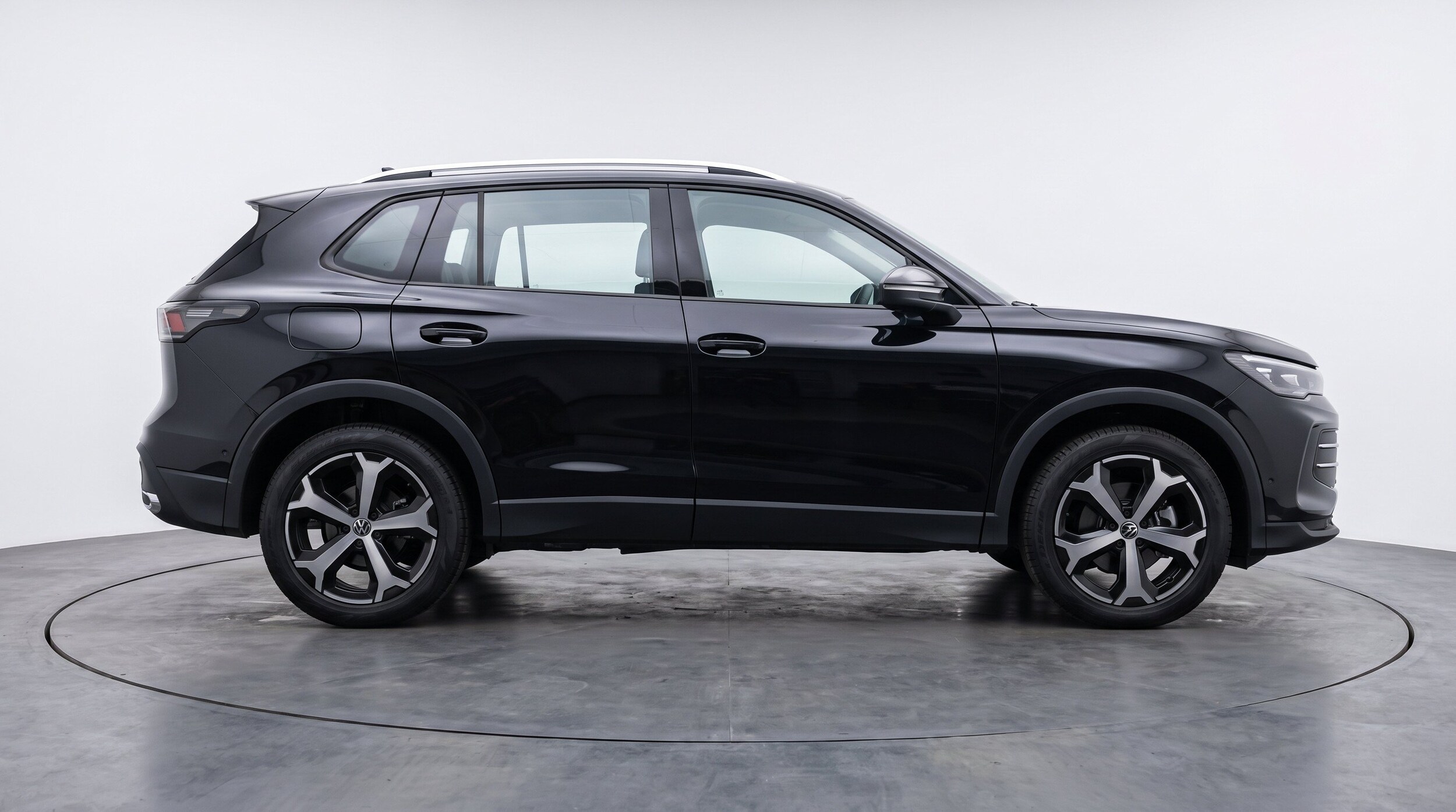 Thumbnail: 2026 Volkswagen Tiguan - 11