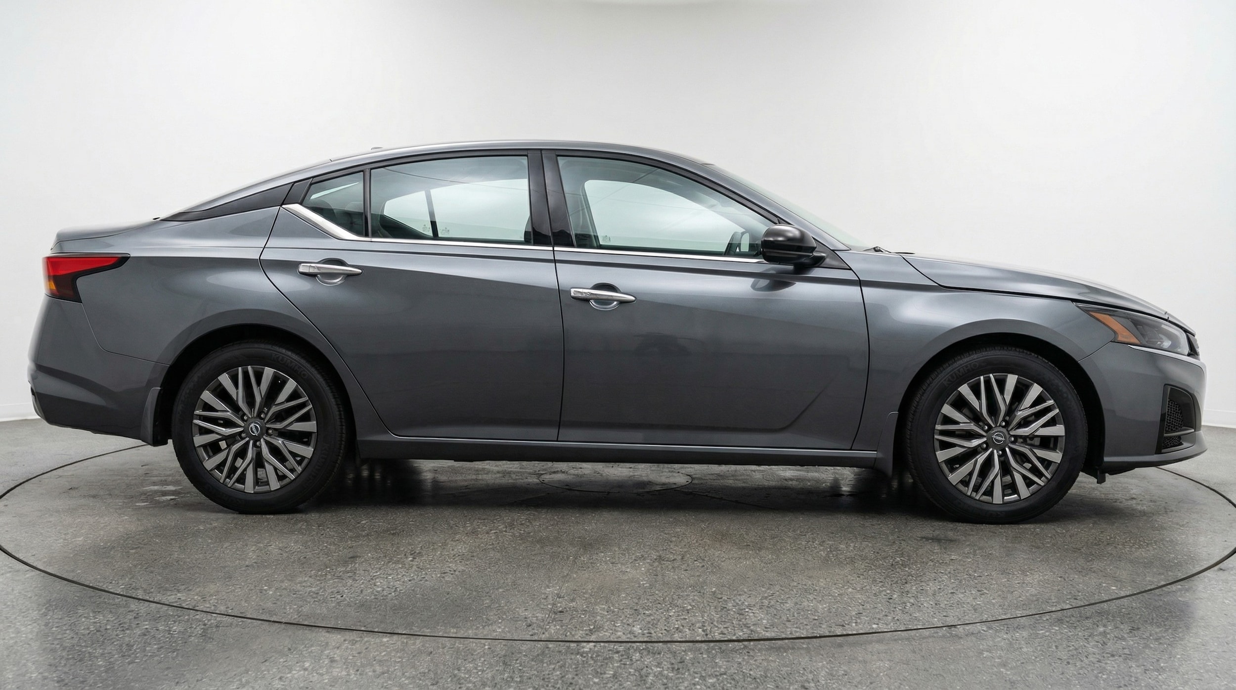 Thumbnail: 2025 Nissan Altima - 8