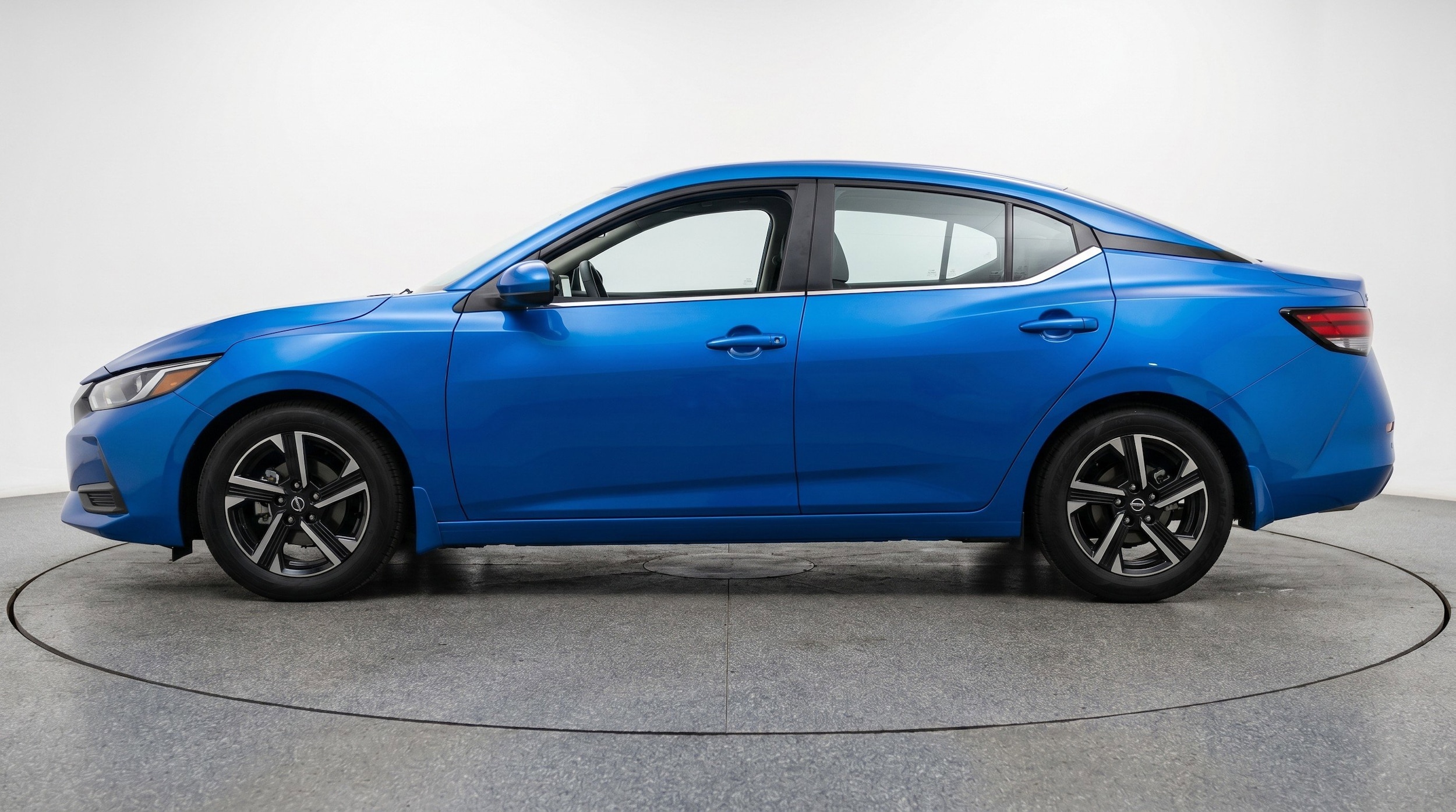 Thumbnail: 2025 Nissan Sentra - 5