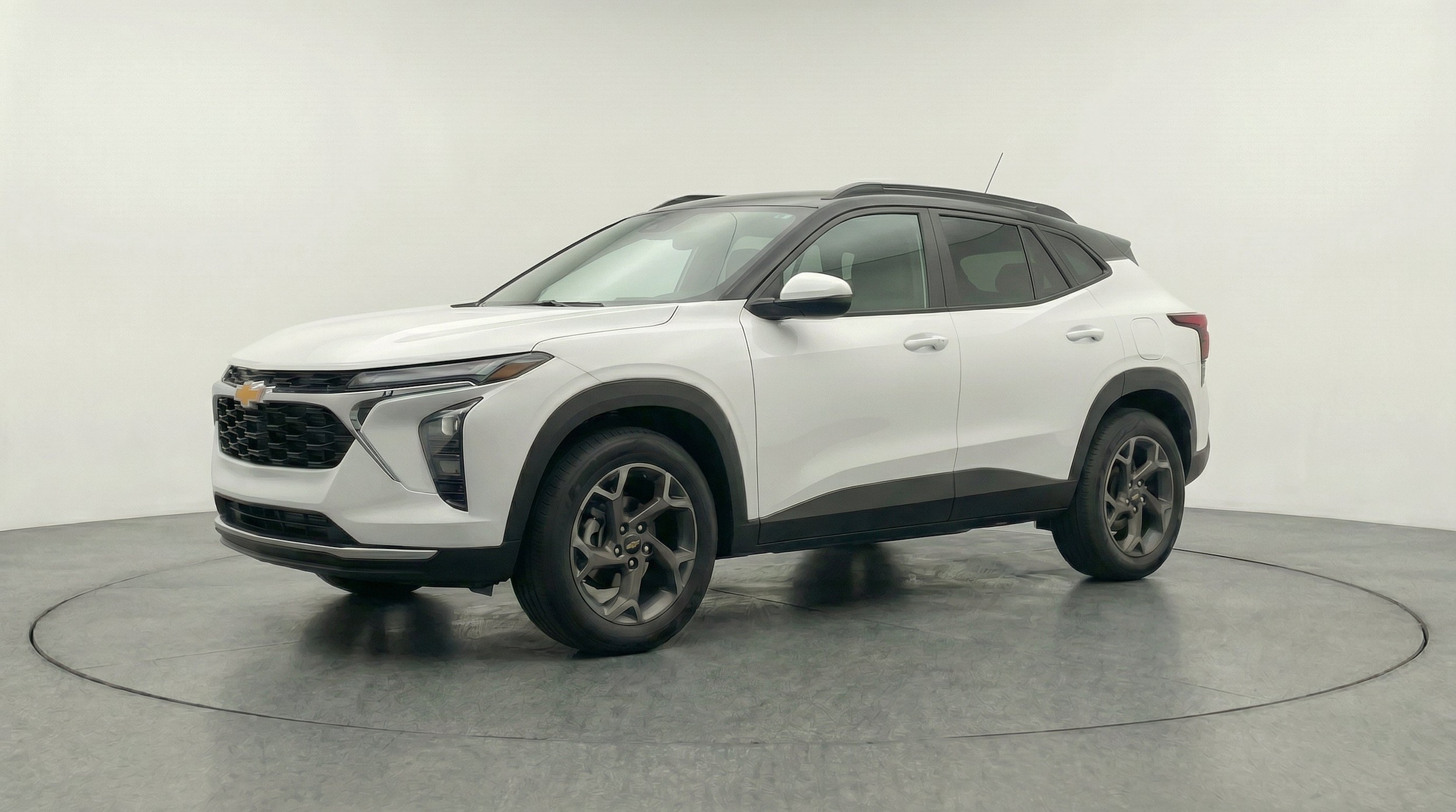 Thumbnail: 2025 Chevrolet Trax - 3