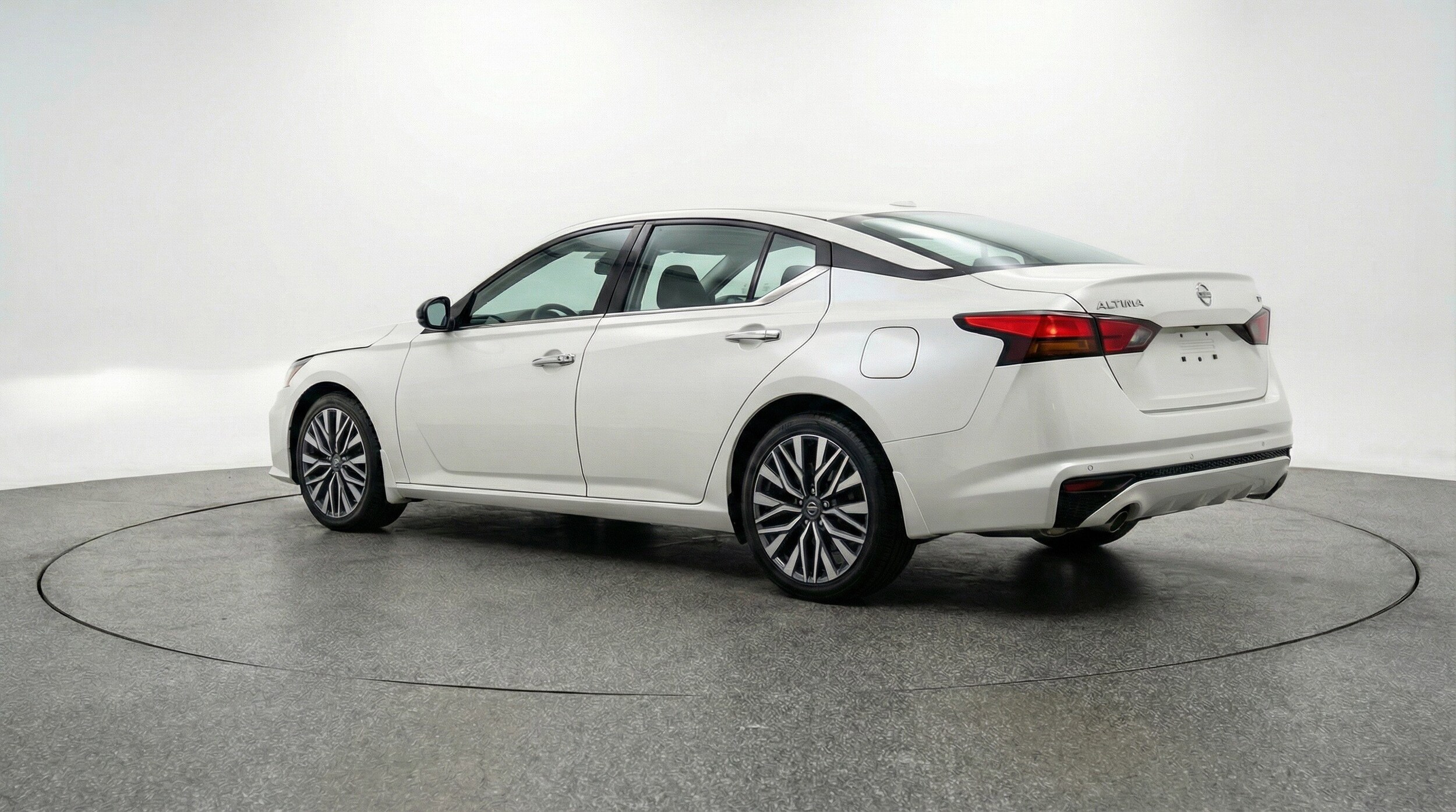 Thumbnail: 2025 Nissan Altima - 6