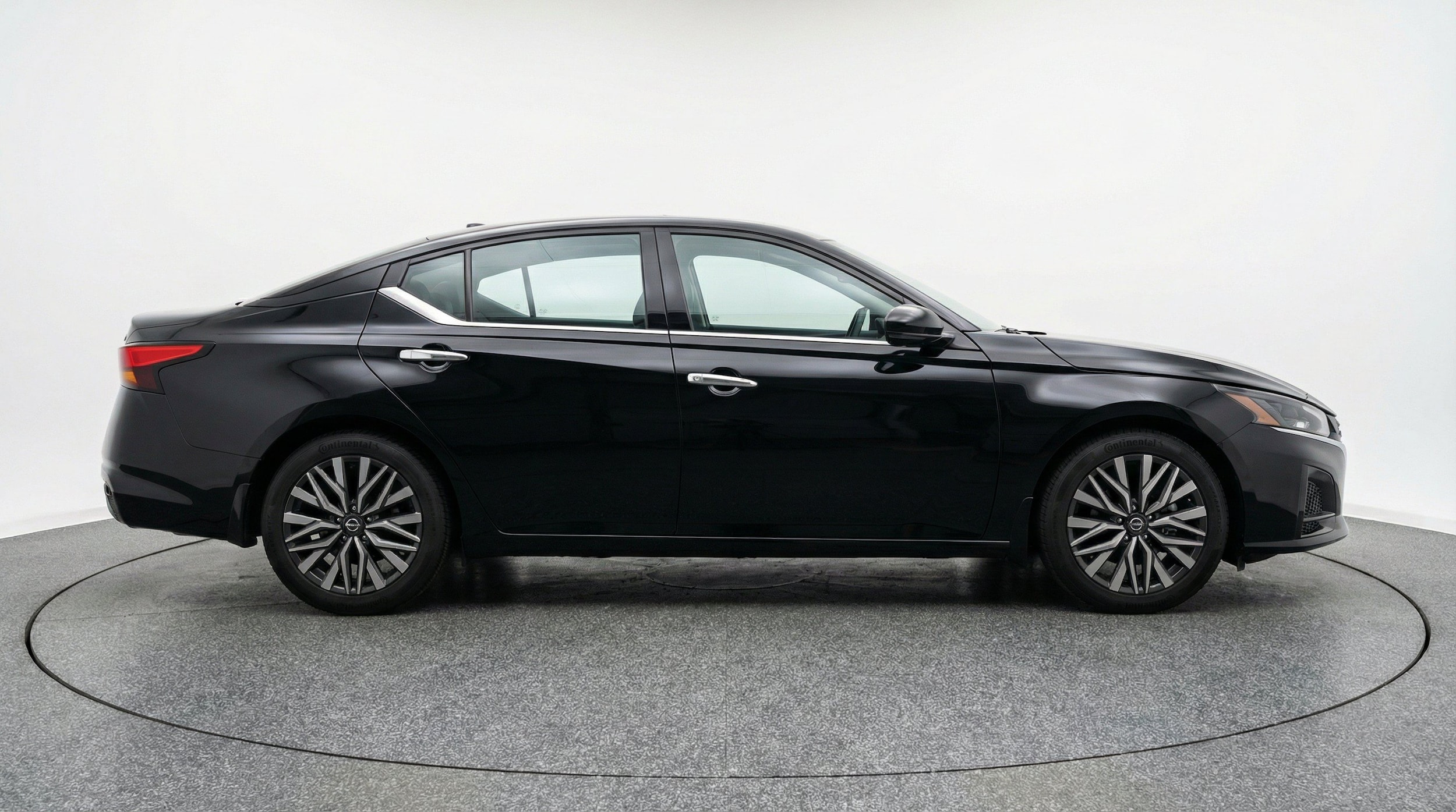 Thumbnail: 2025 Nissan Altima - 11
