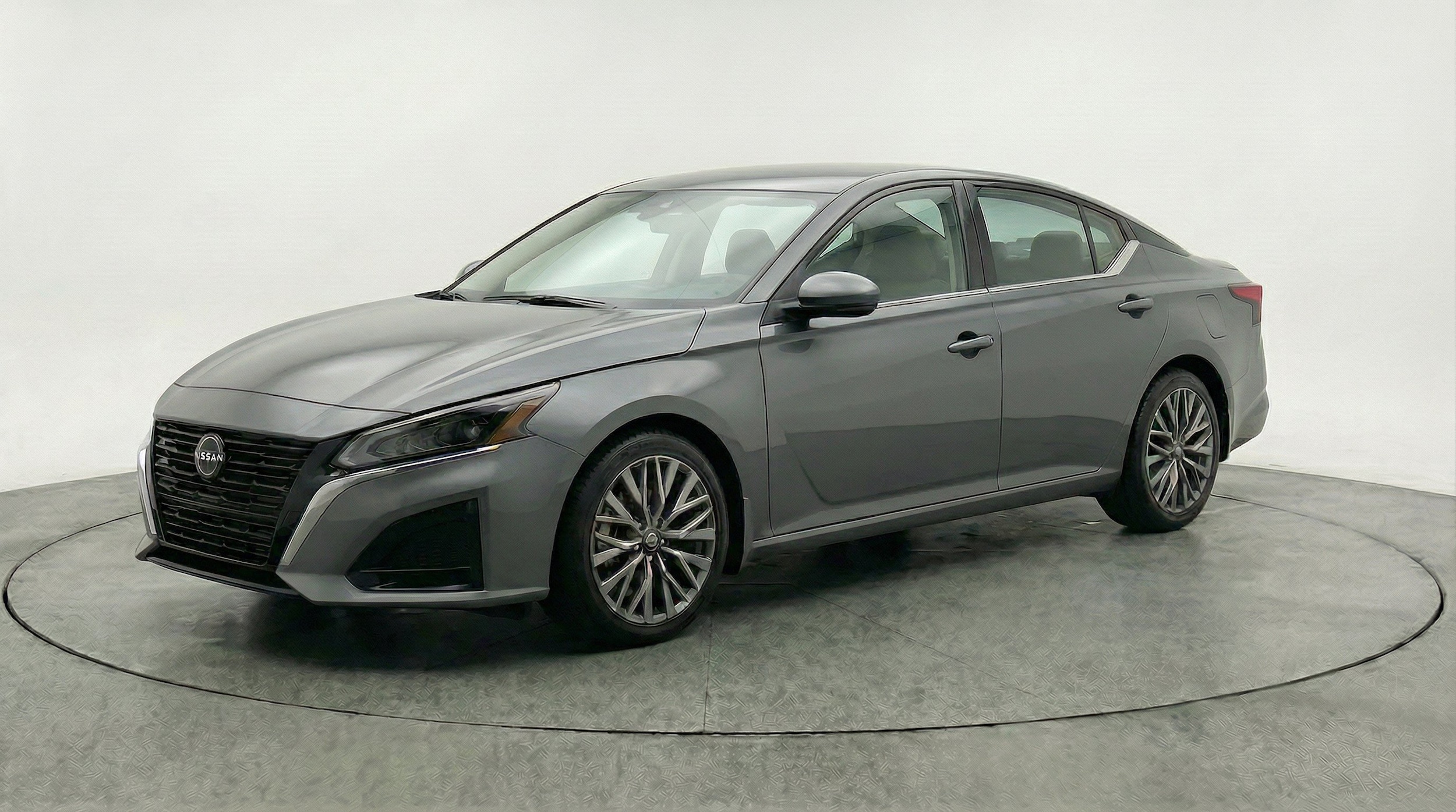 Thumbnail: 2025 Nissan Altima - 3