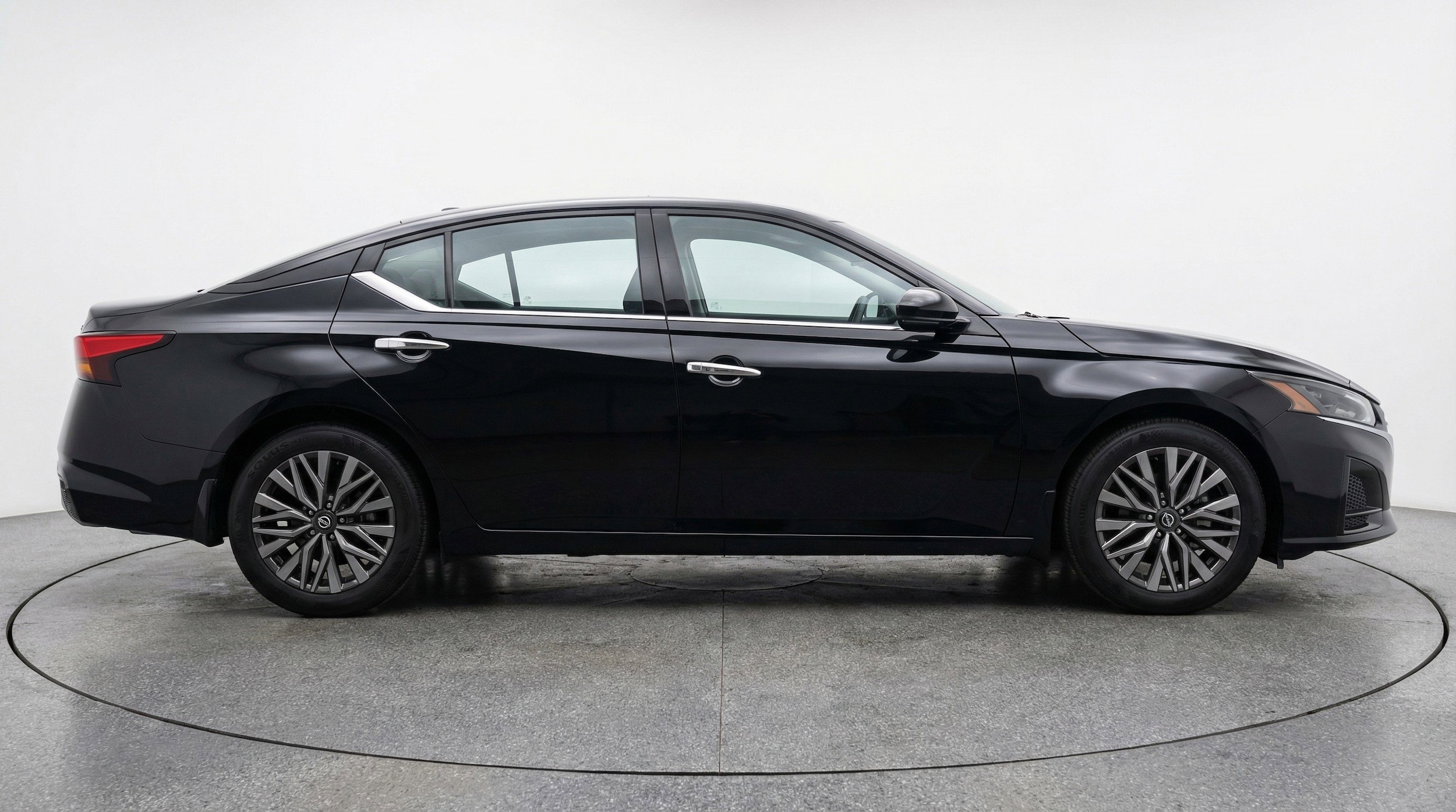 Thumbnail: 2025 Nissan Altima - 11