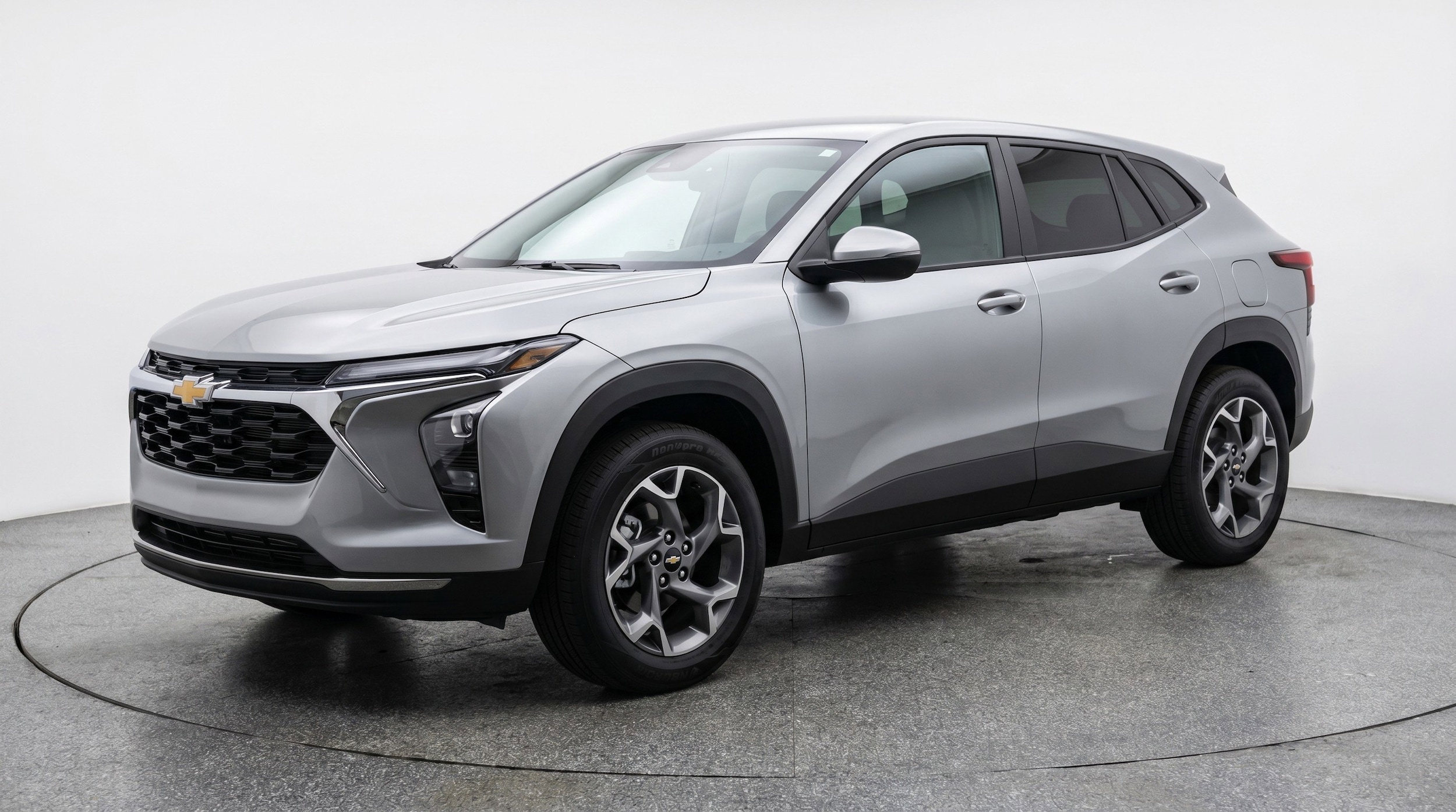 Thumbnail: 2025 Chevrolet Trax - 3