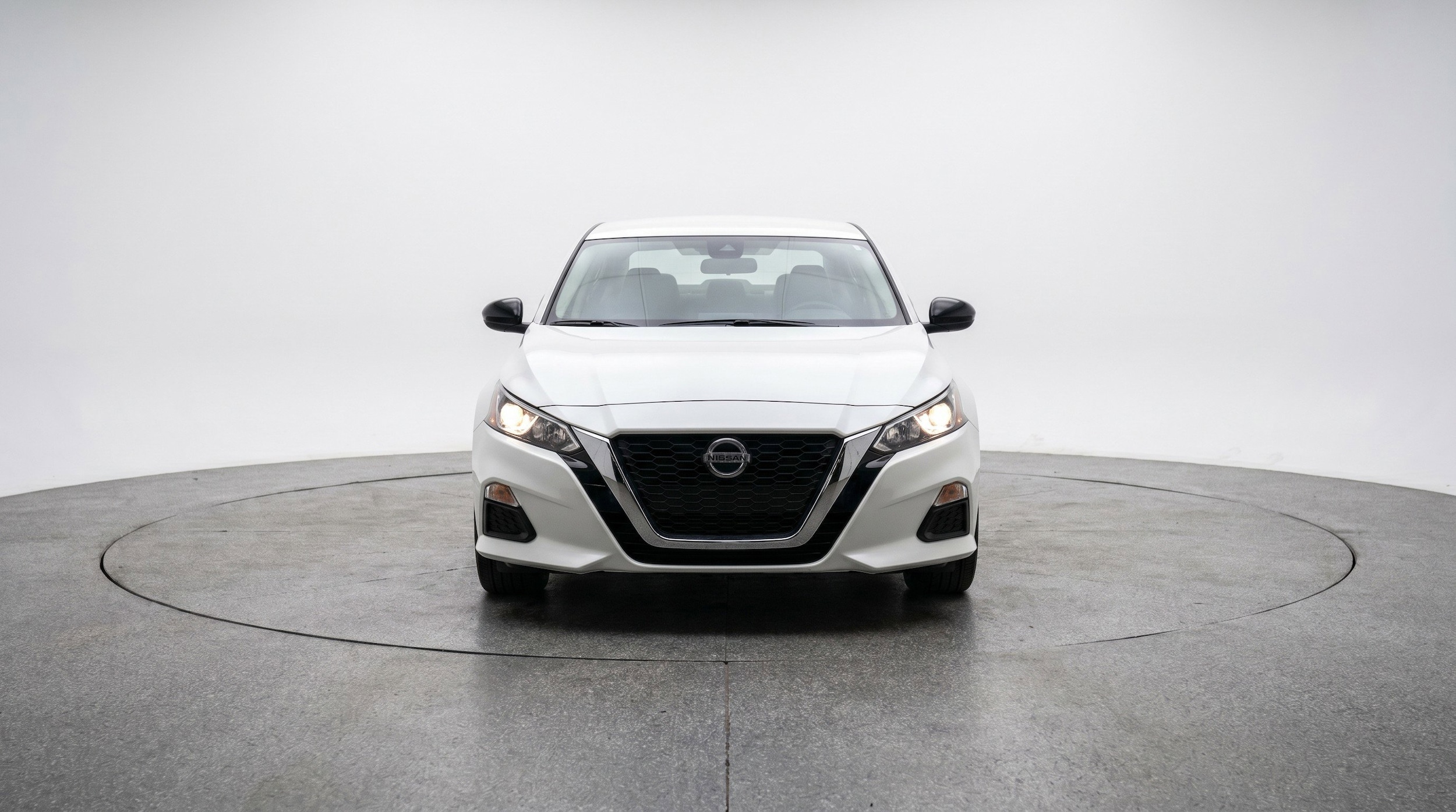 Thumbnail: 2025 Nissan Altima - 2