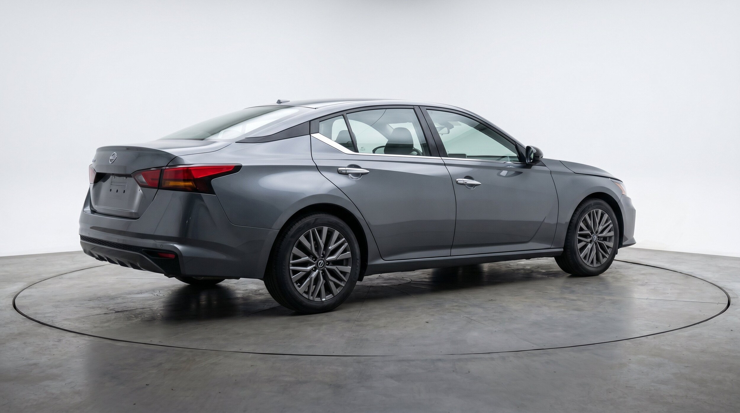 Thumbnail: 2025 Nissan Altima - 9