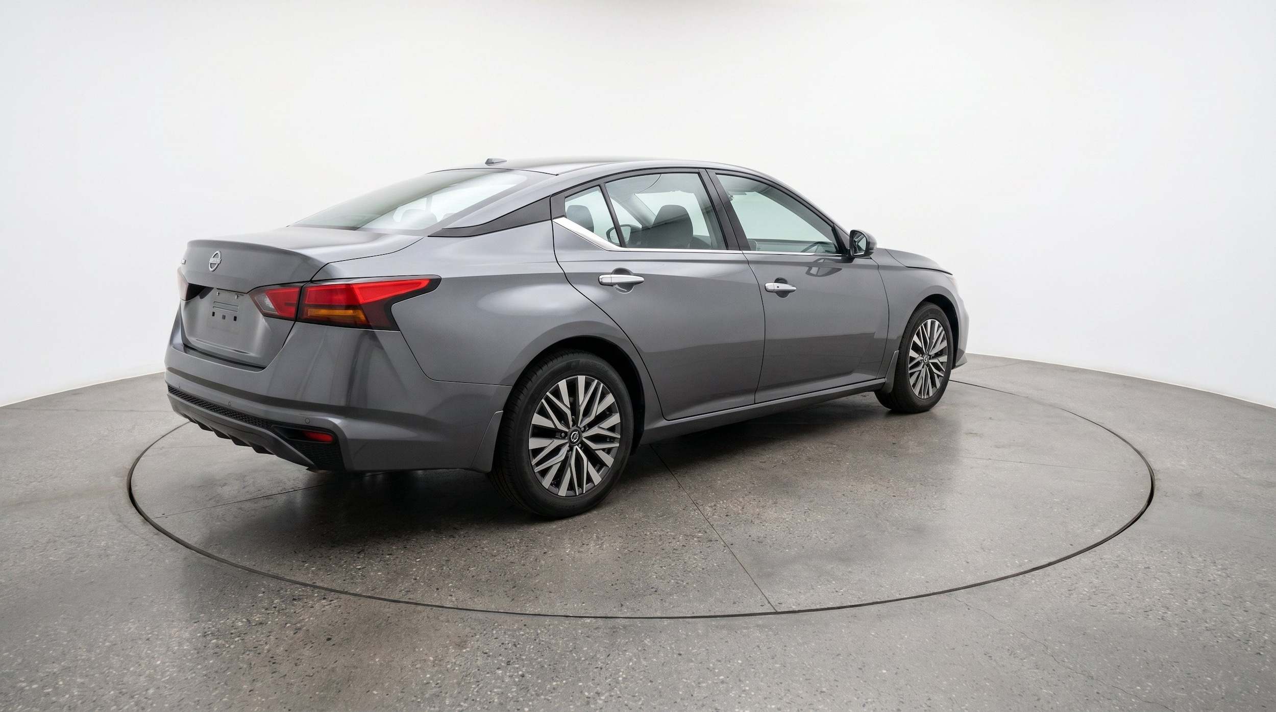 Thumbnail: 2025 Nissan Altima - 9