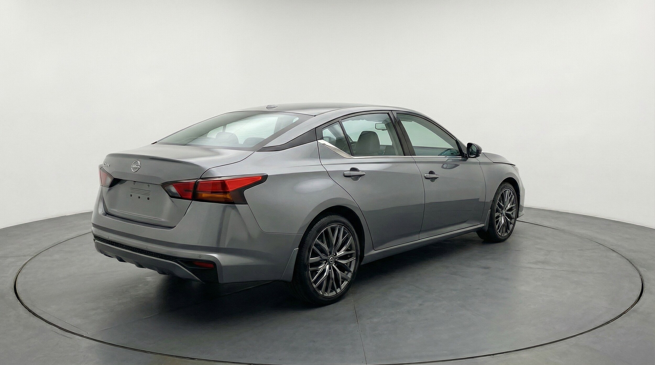 Thumbnail: 2025 Nissan Altima - 9