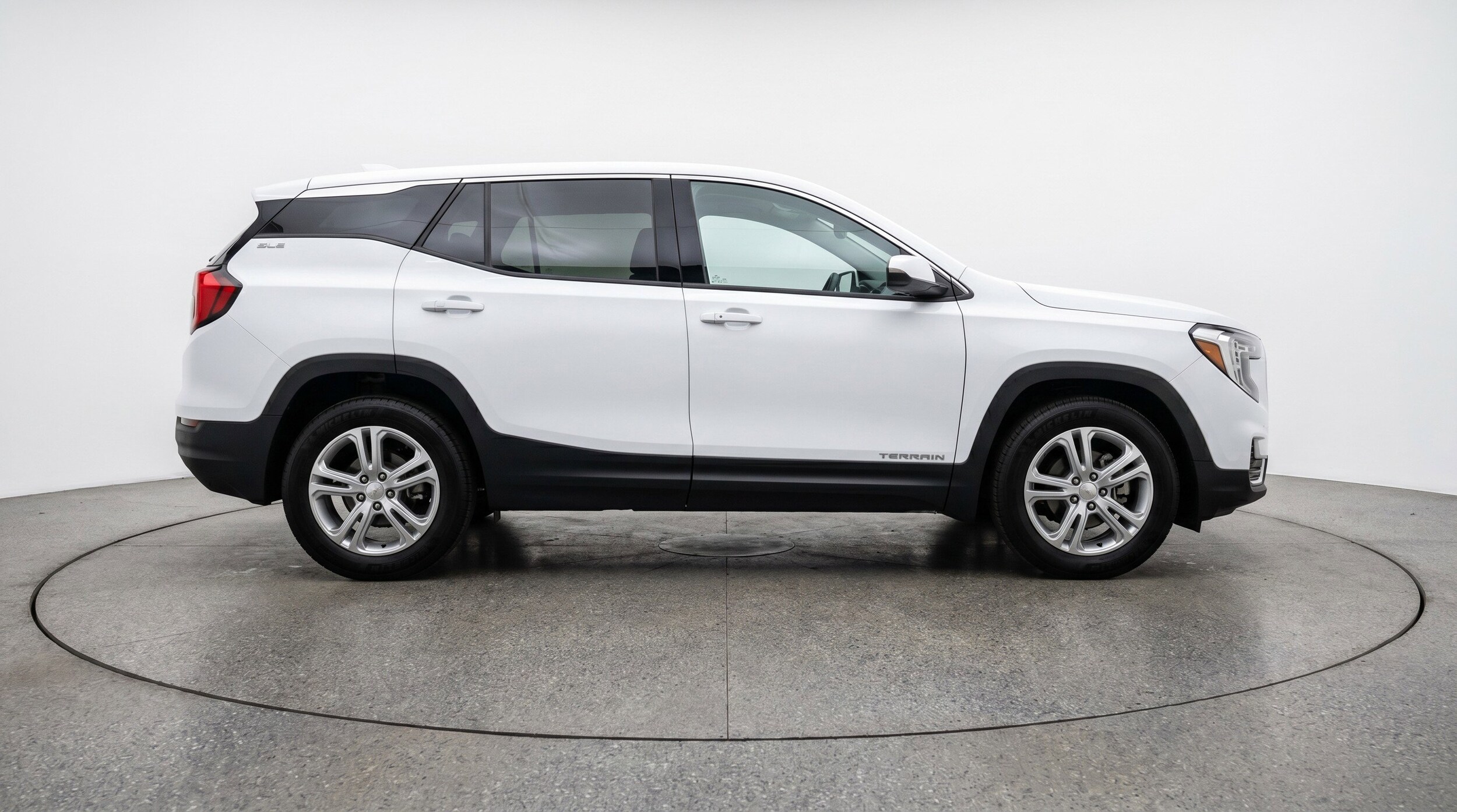 Thumbnail: 2024 GMC Terrain - 11