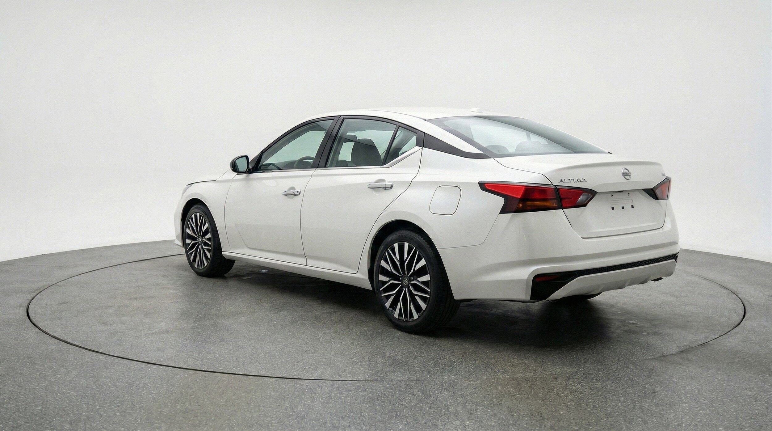 Thumbnail: 2025 Nissan Altima - 6