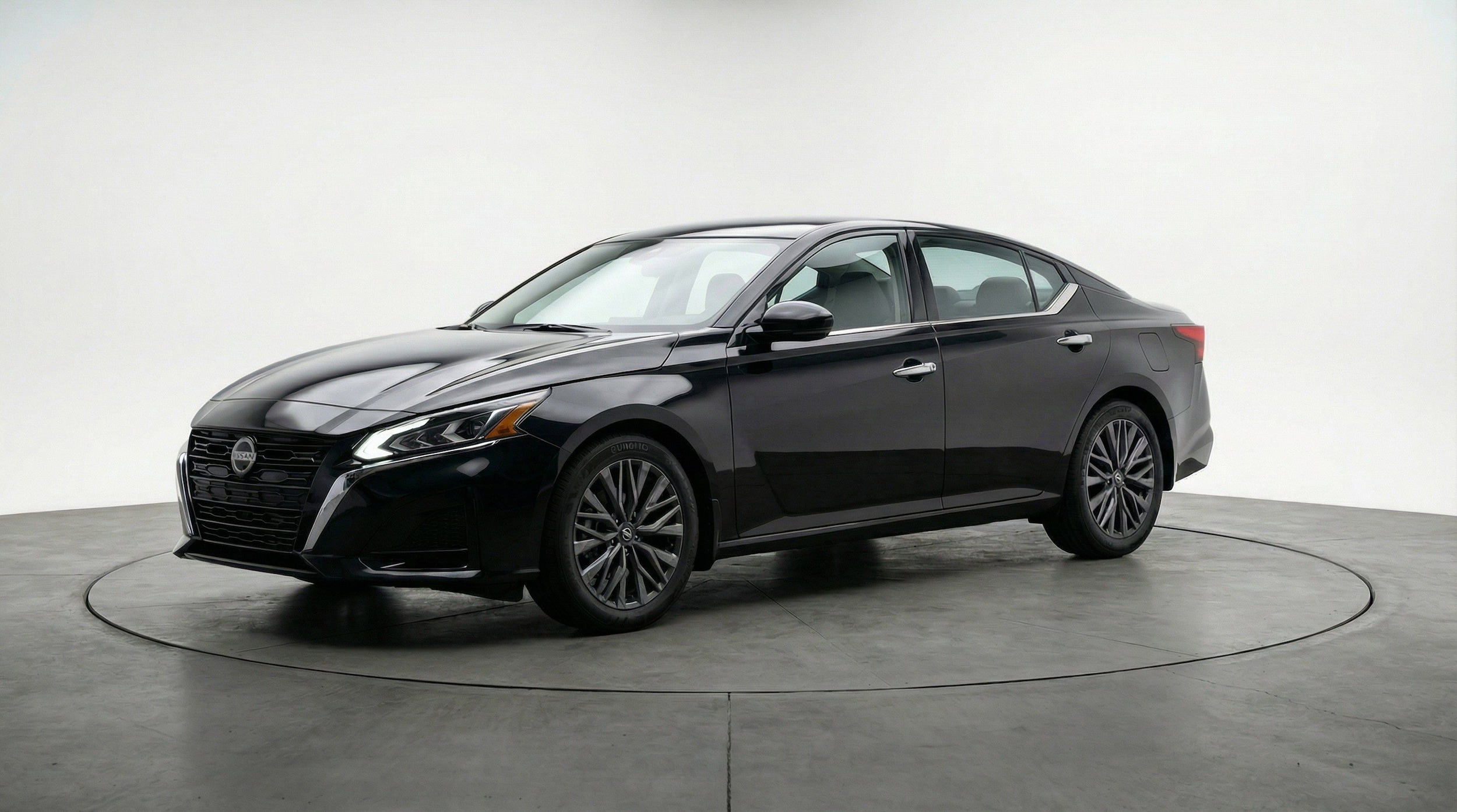 Thumbnail: 2025 Nissan Altima - 3