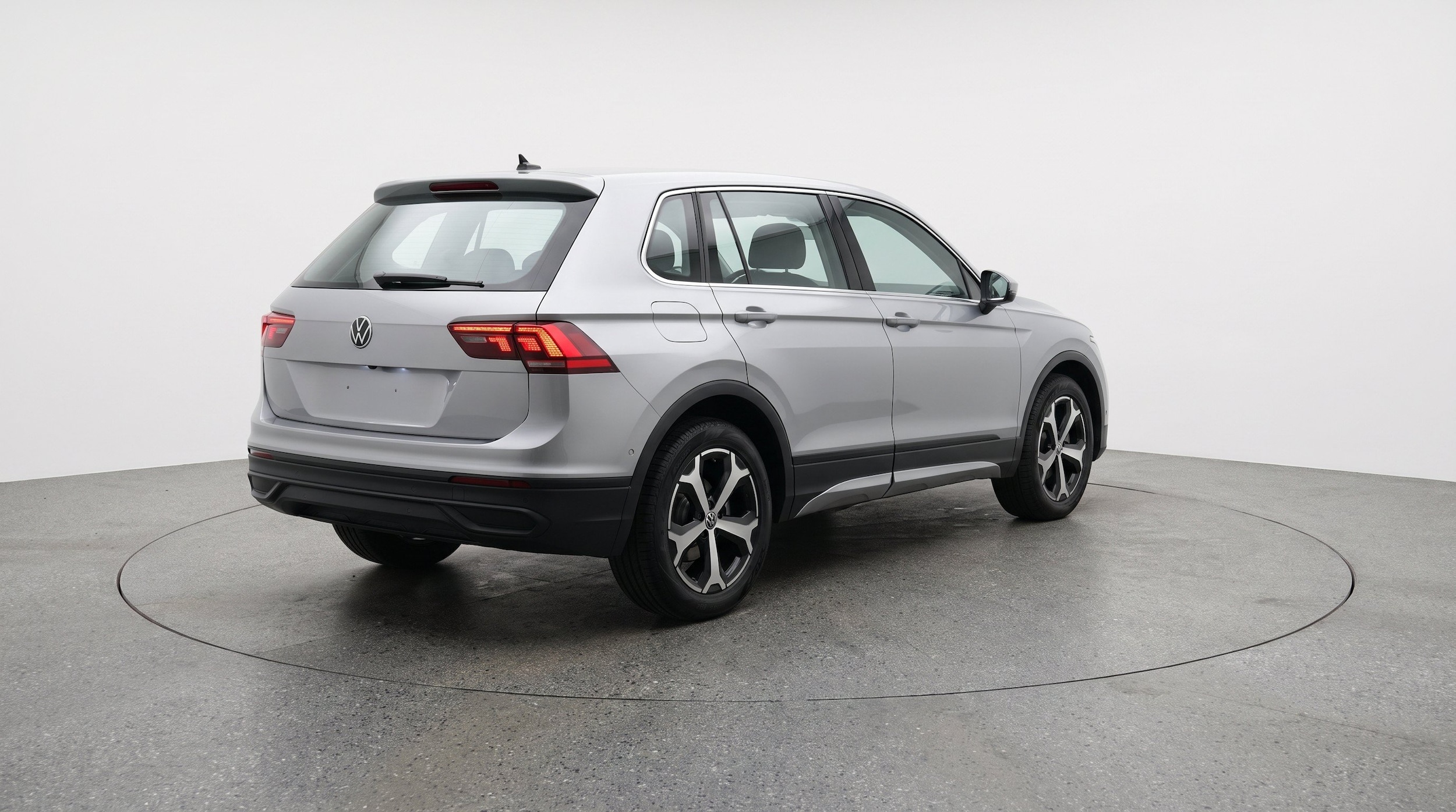 Thumbnail: 2026 Volkswagen Tiguan - 9