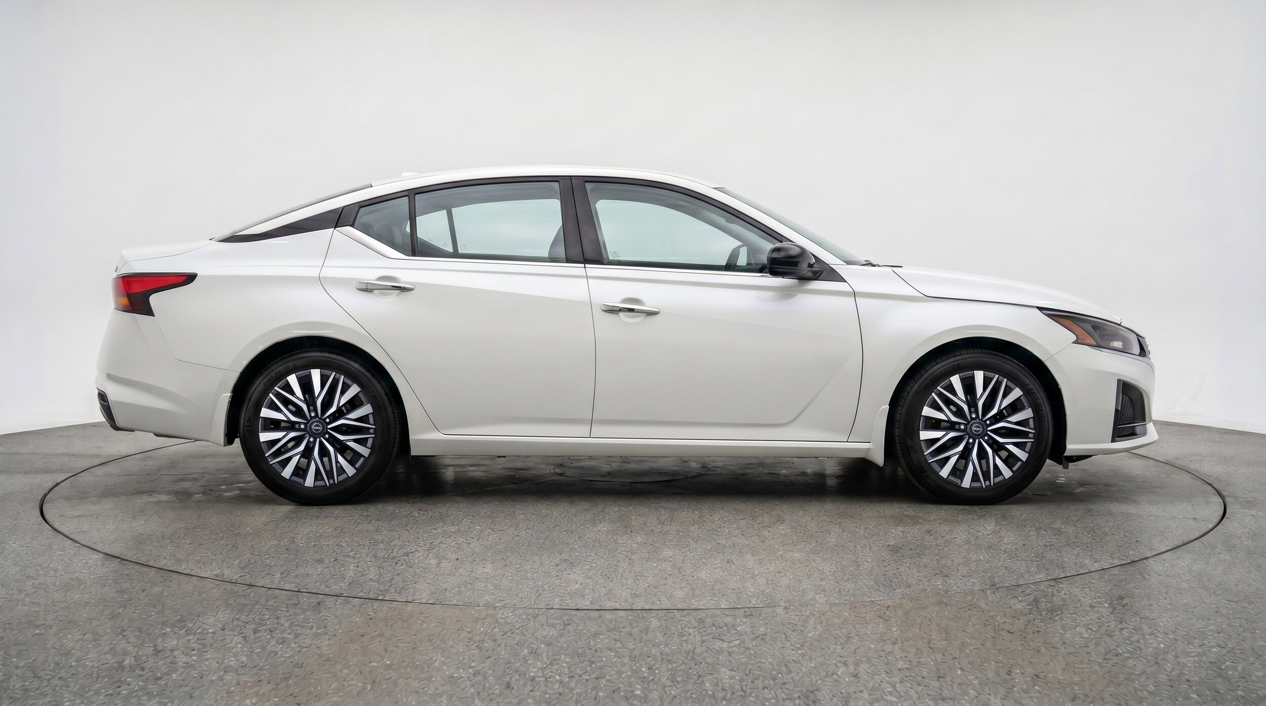 Thumbnail: 2025 Nissan Altima - 11