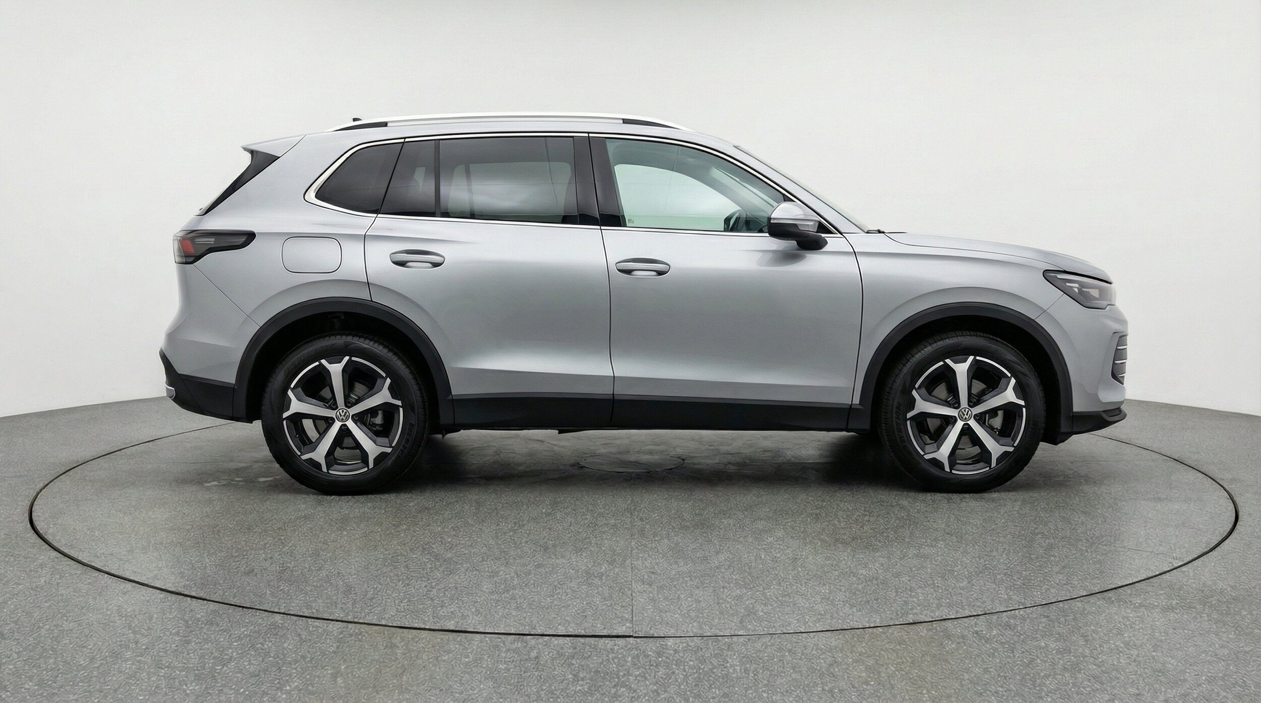 Thumbnail: 2026 Volkswagen Tiguan - 11
