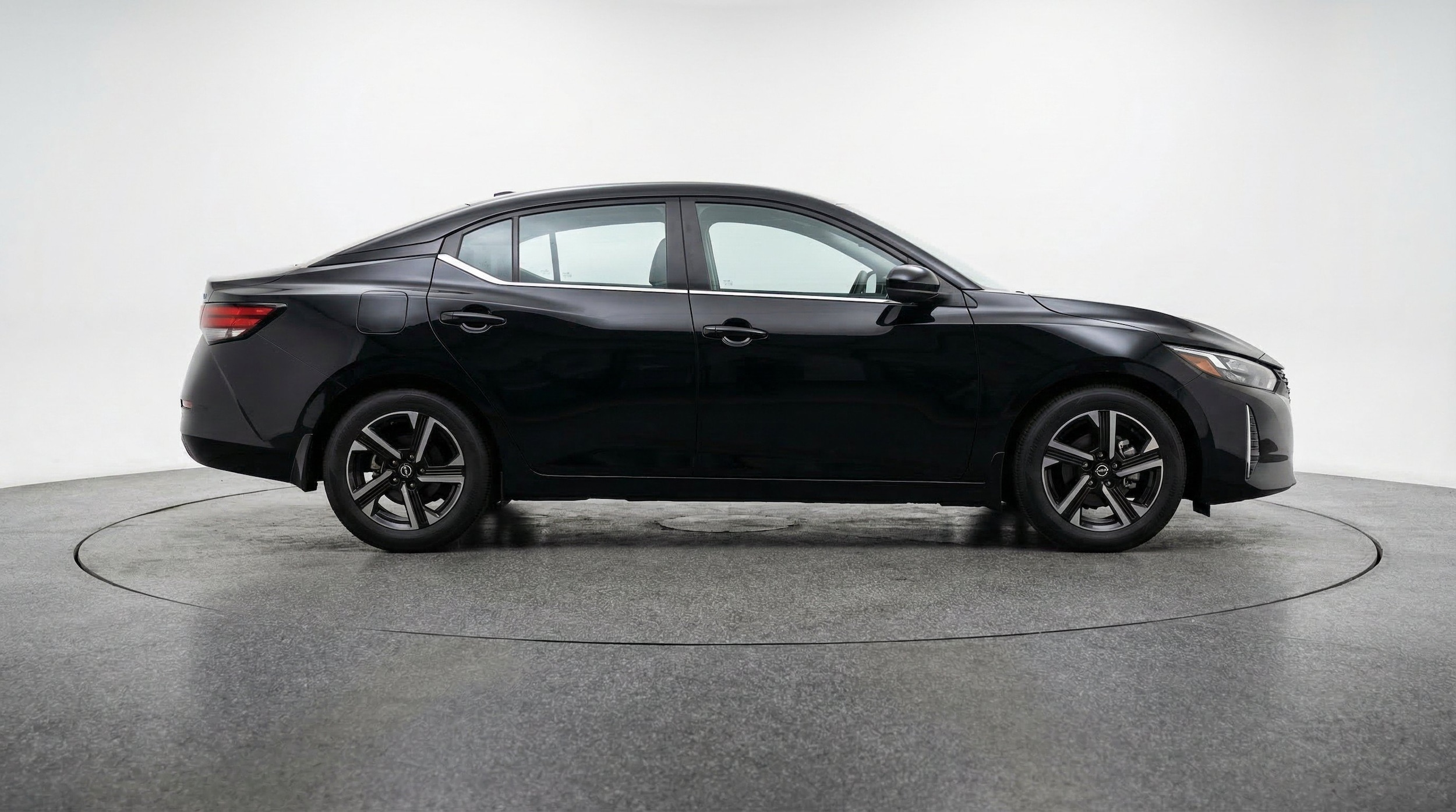 Thumbnail: 2025 Nissan Sentra - 10