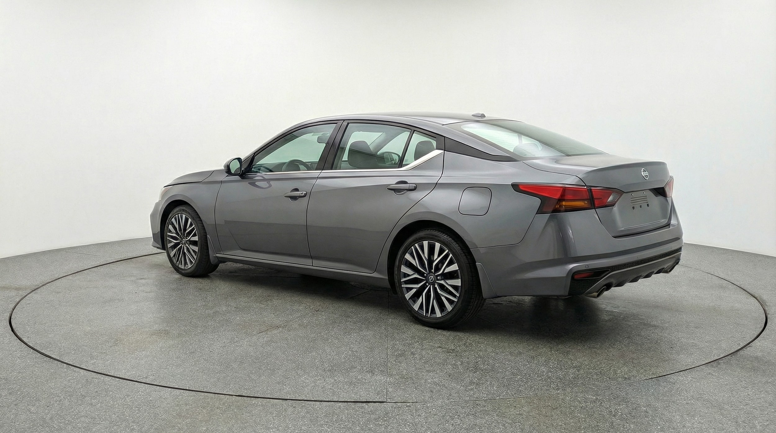 Thumbnail: 2025 Nissan Altima - 5