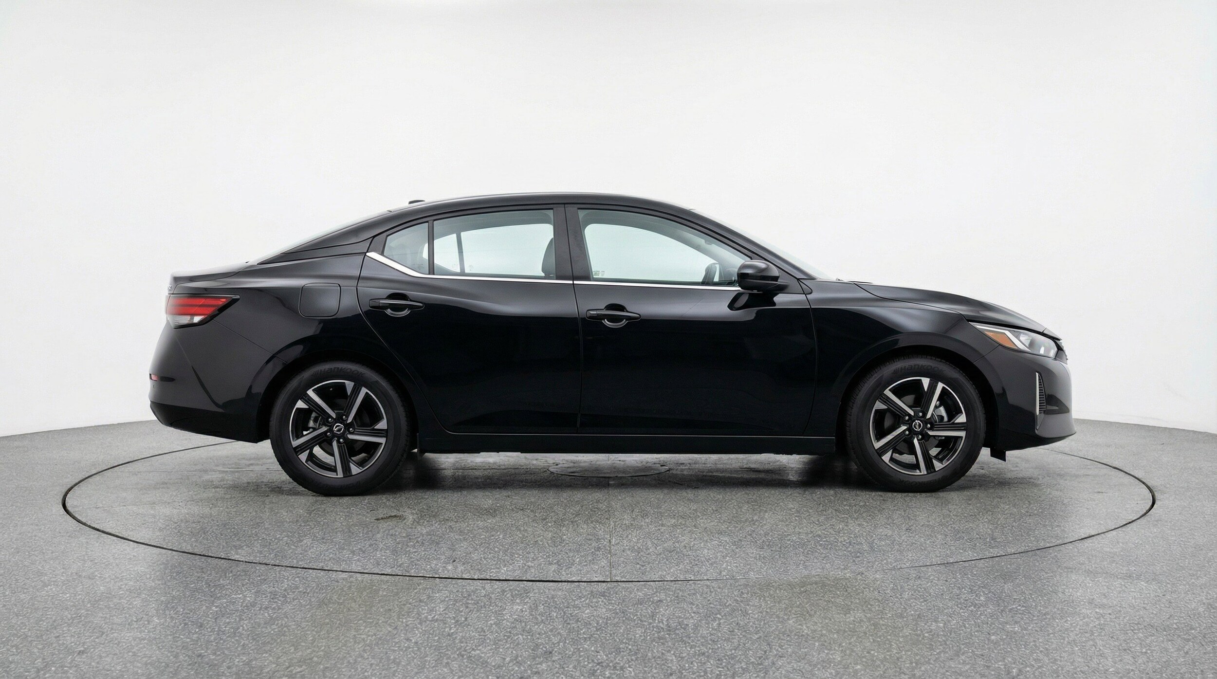 Thumbnail: 2025 Nissan Sentra - 11