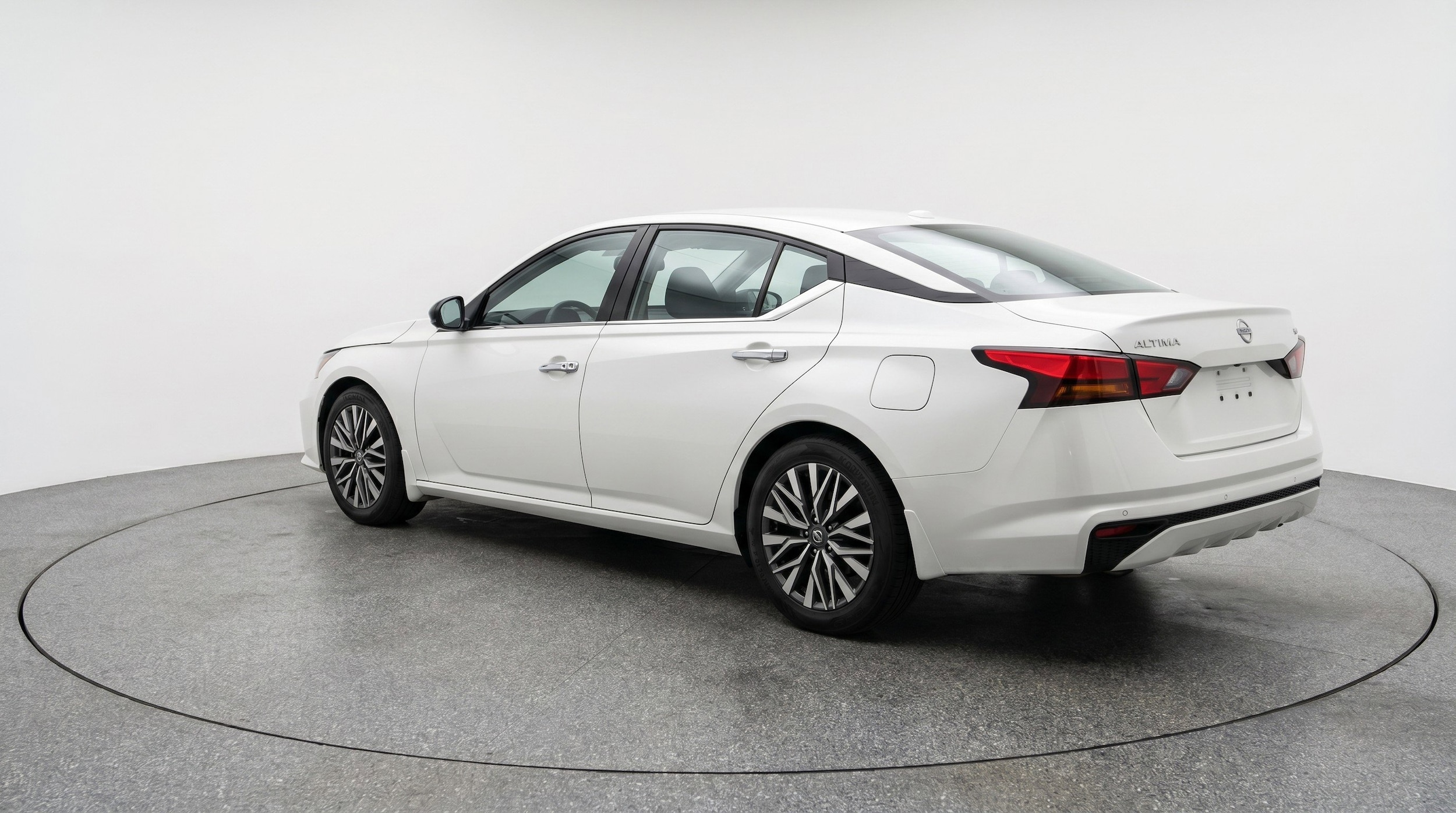 Thumbnail: 2025 Nissan Altima - 6