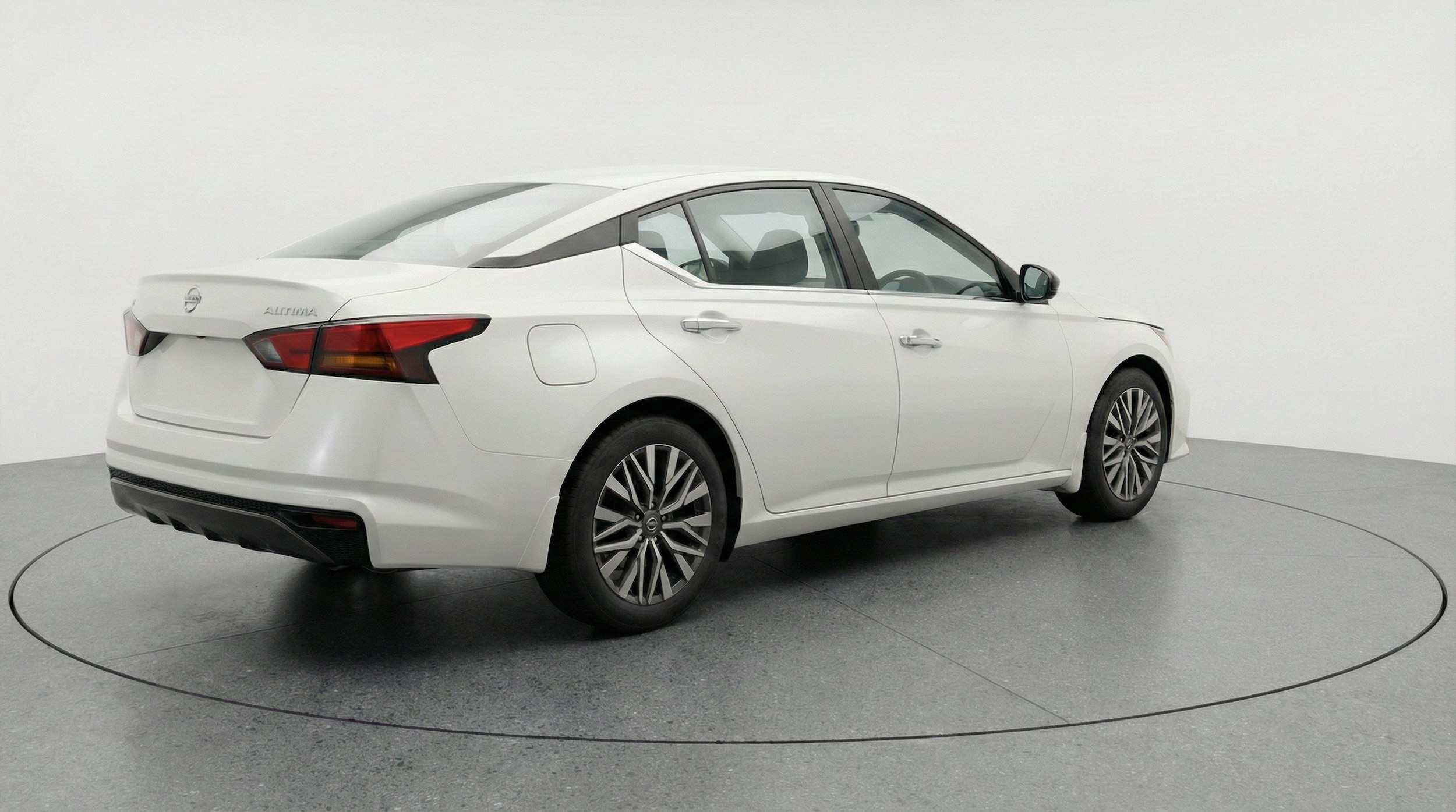 Thumbnail: 2025 Nissan Altima - 9