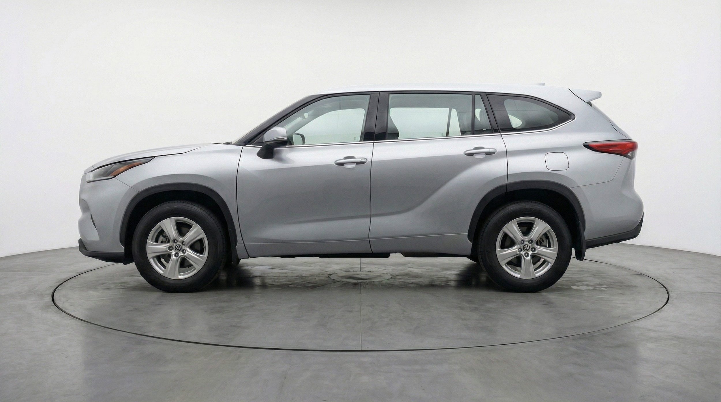 Thumbnail: 2025 Toyota Highlander - 5