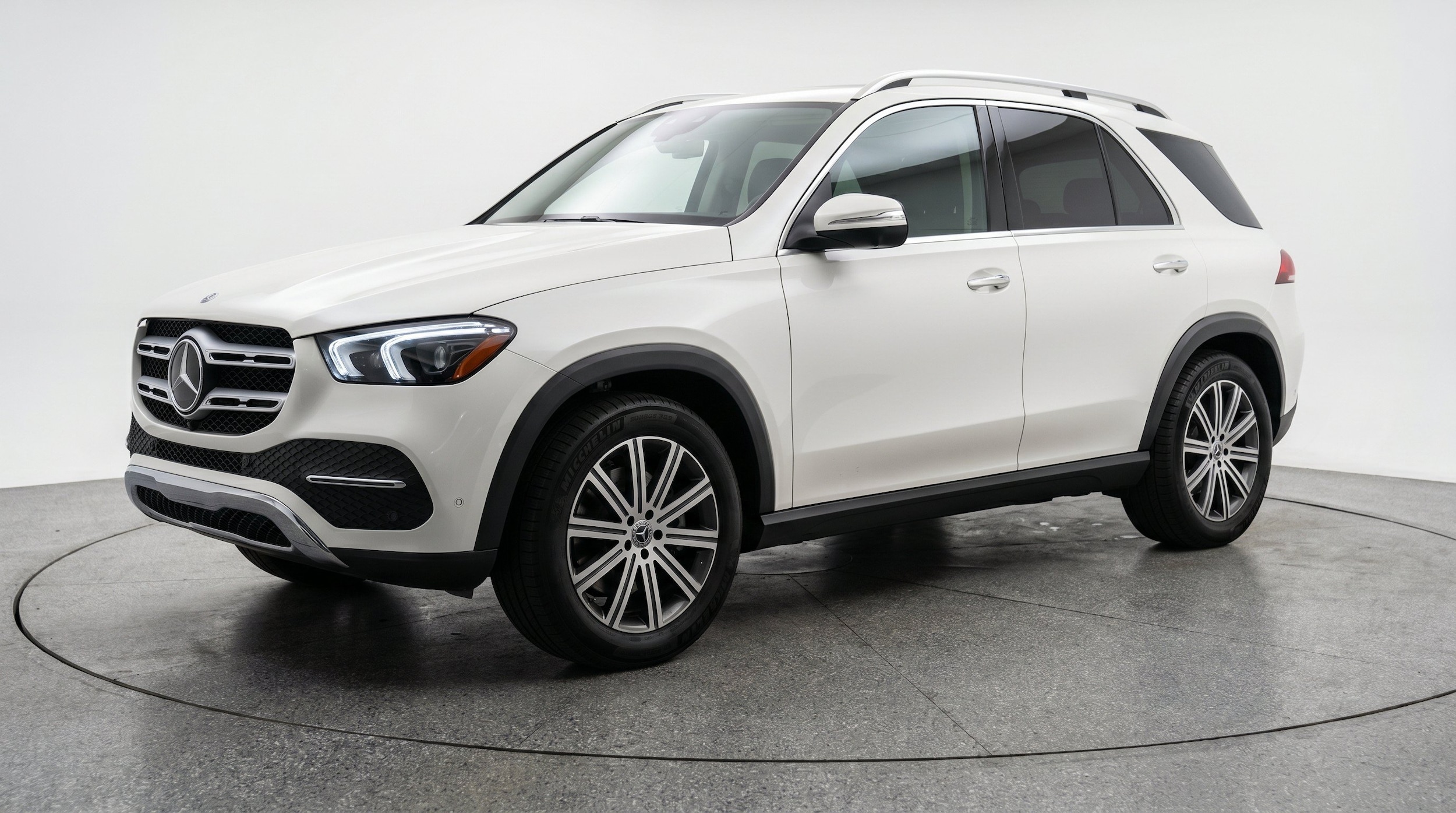 Thumbnail: 2026 Mercedes-Benz GLE - 3