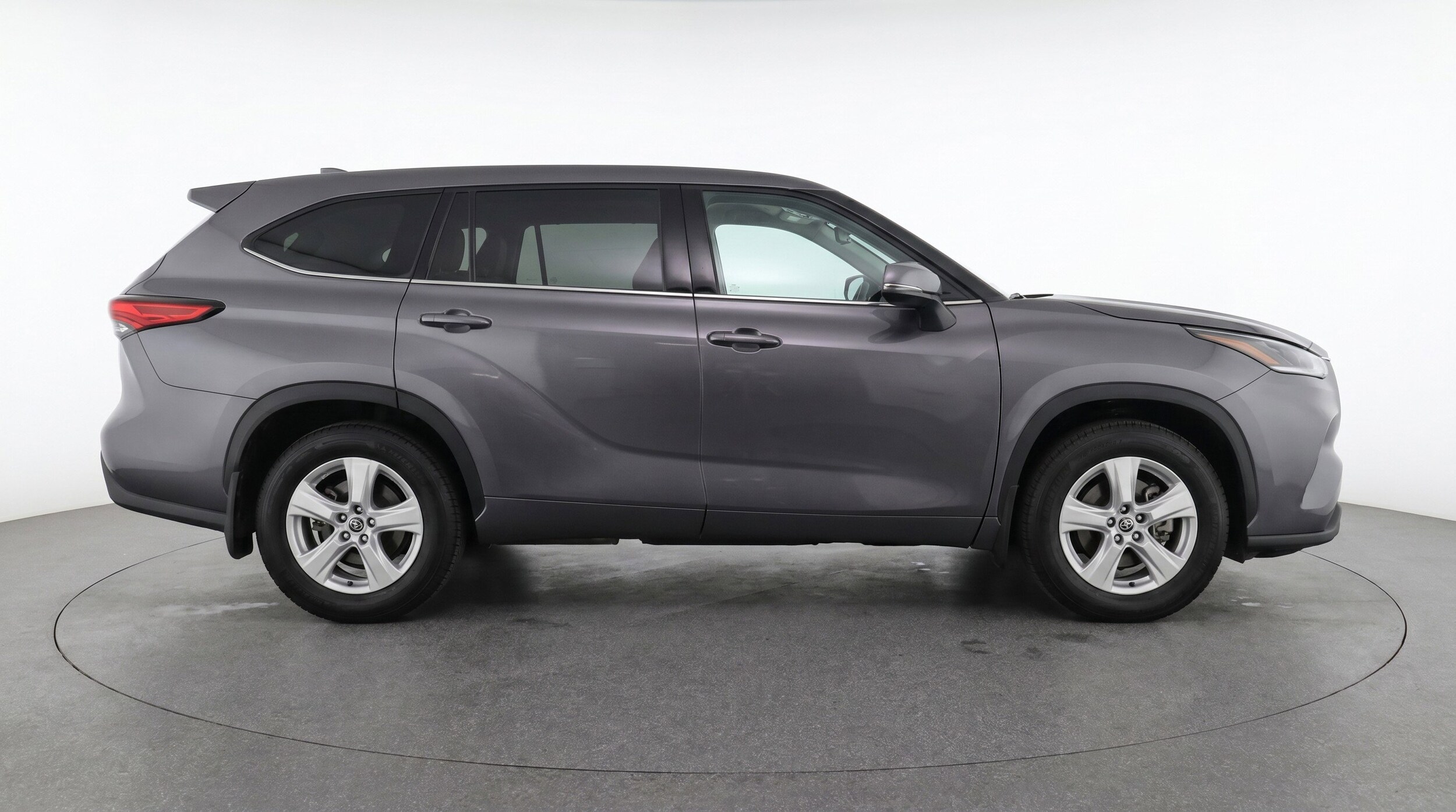 Thumbnail: 2025 Toyota Highlander - 11