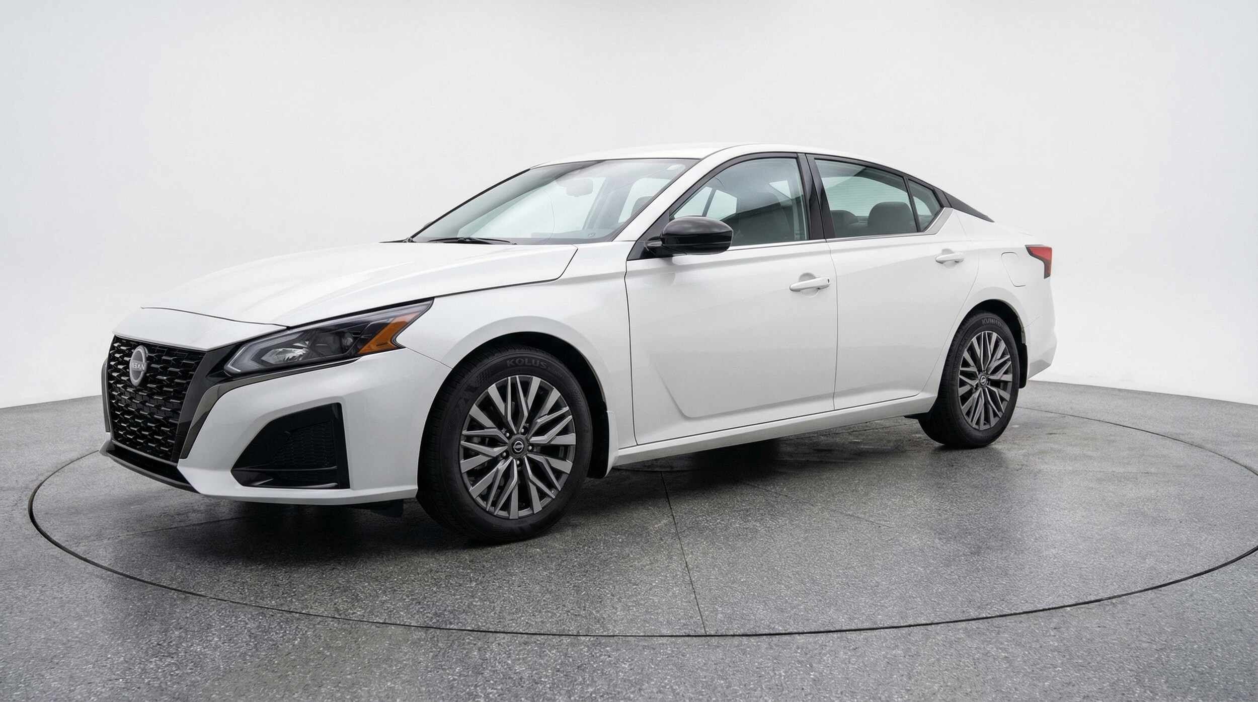 Thumbnail: 2025 Nissan Altima - 3