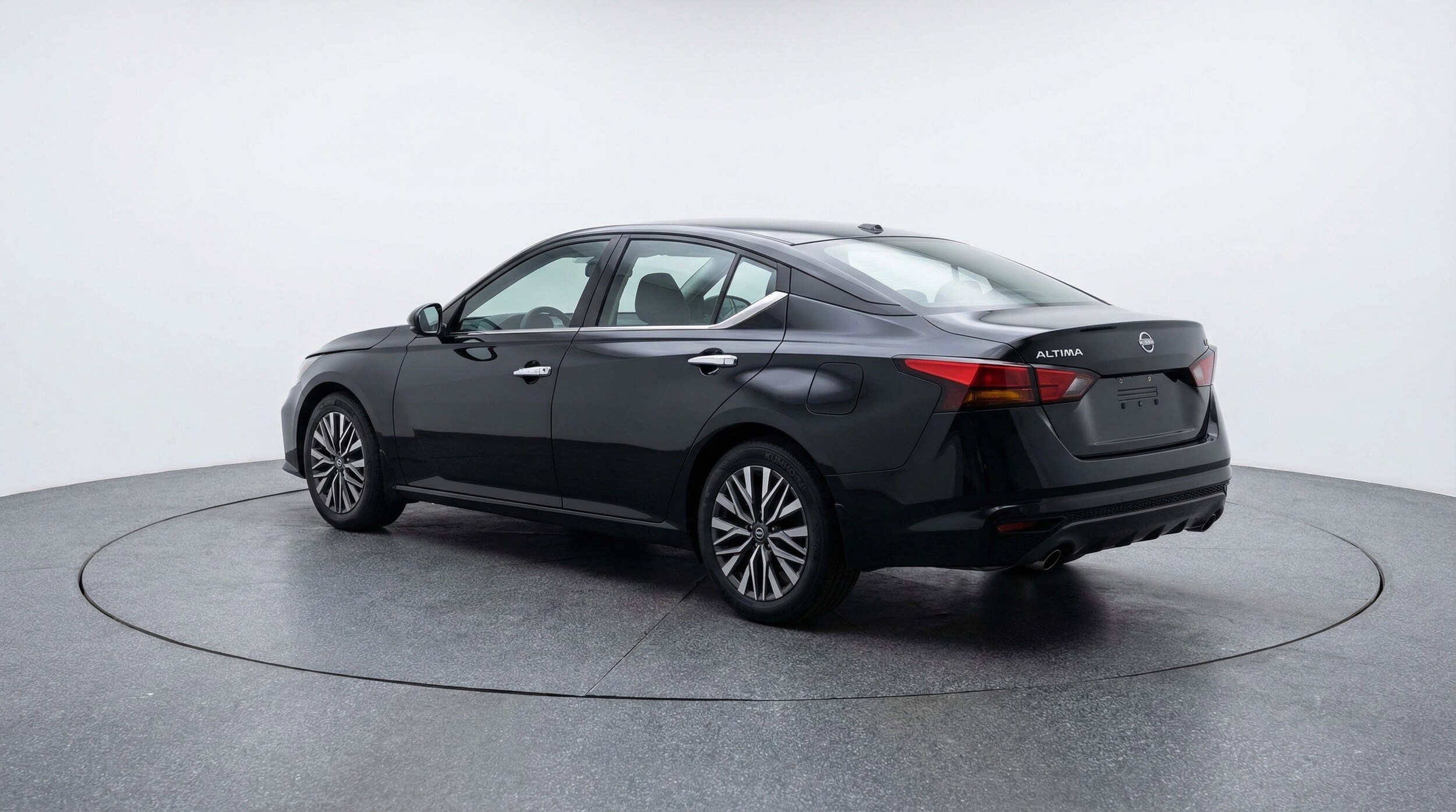 Thumbnail: 2025 Nissan Altima - 6