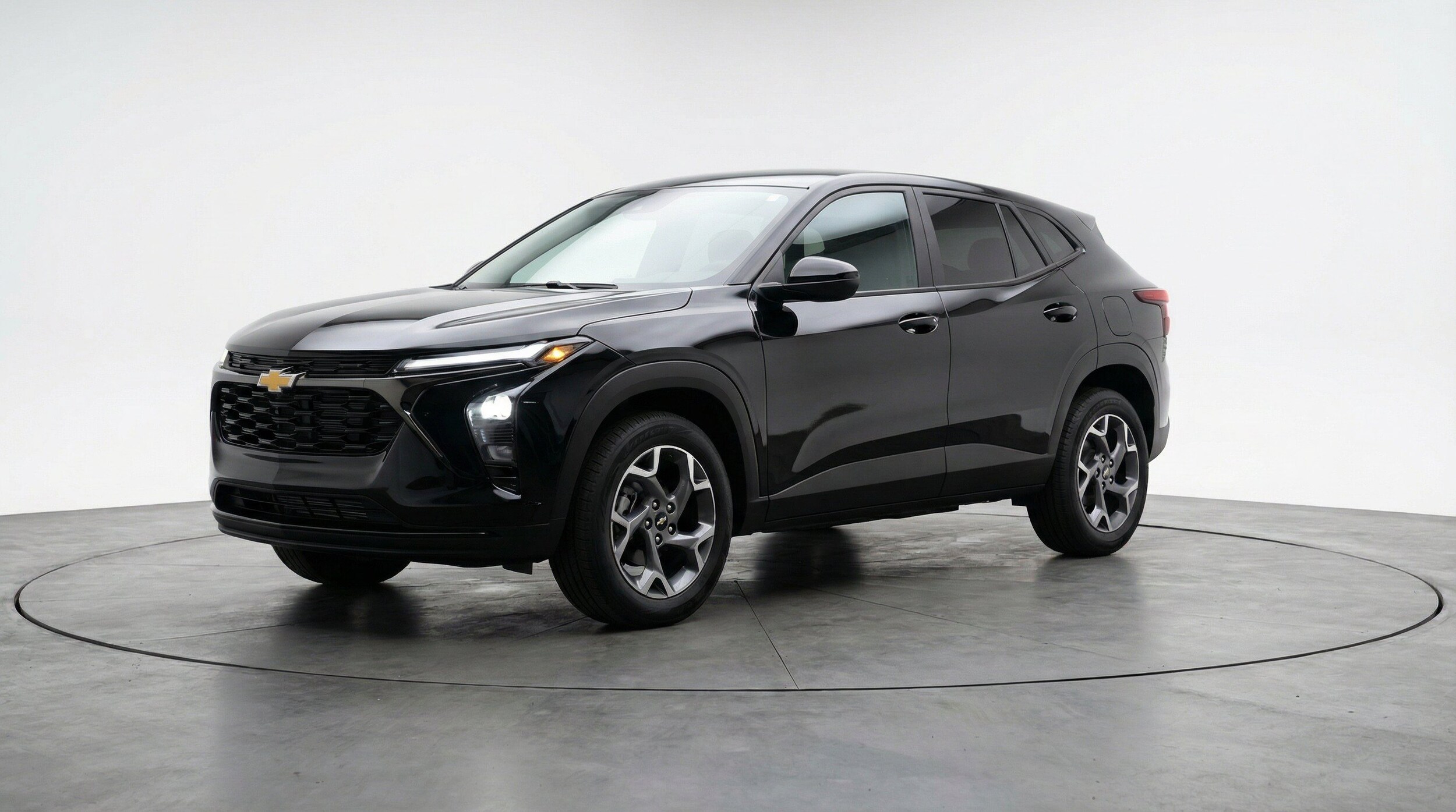 Thumbnail: 2025 Chevrolet Trax - 3