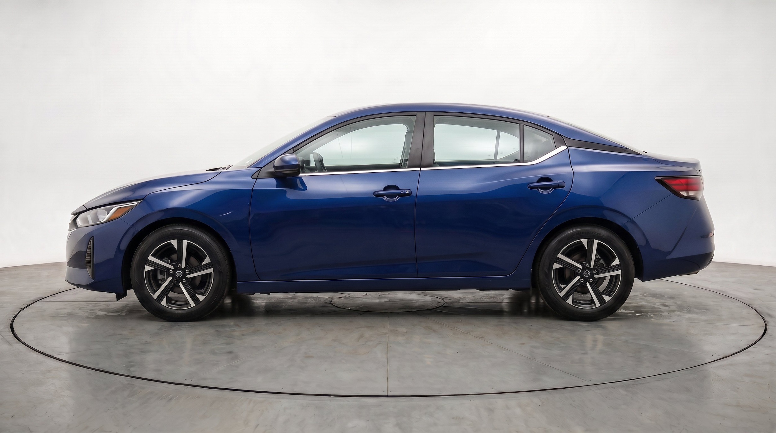 Thumbnail: 2025 Nissan Sentra - 5