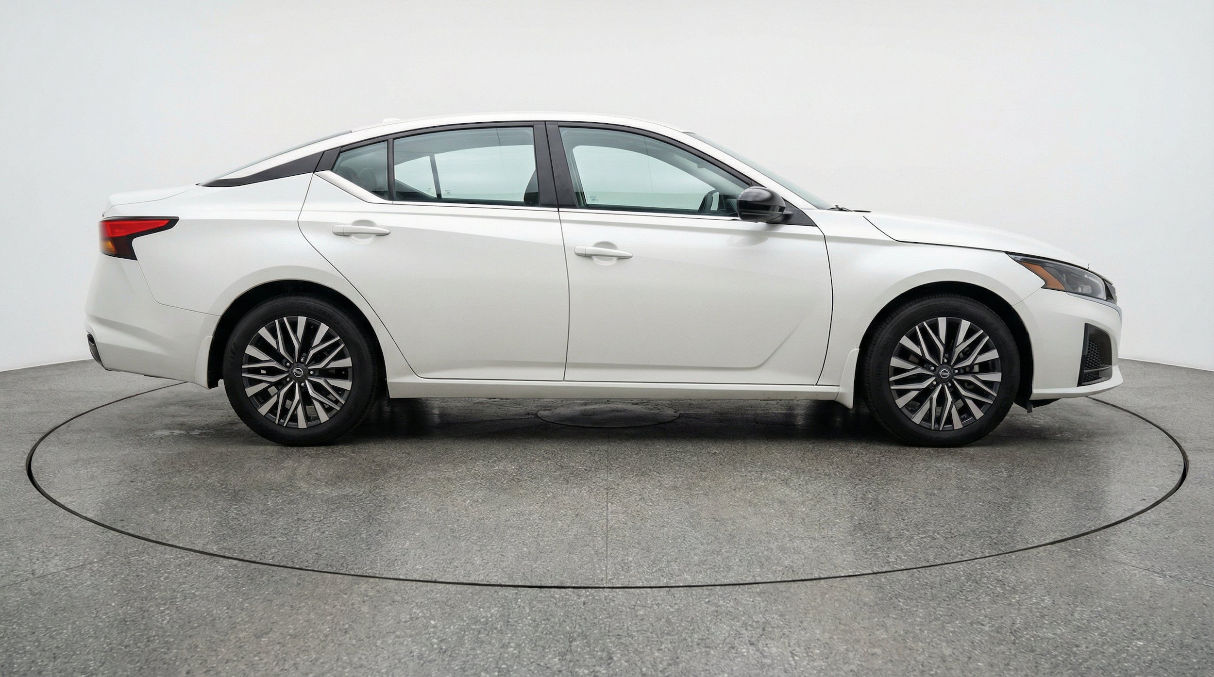 Thumbnail: 2025 Nissan Altima - 10