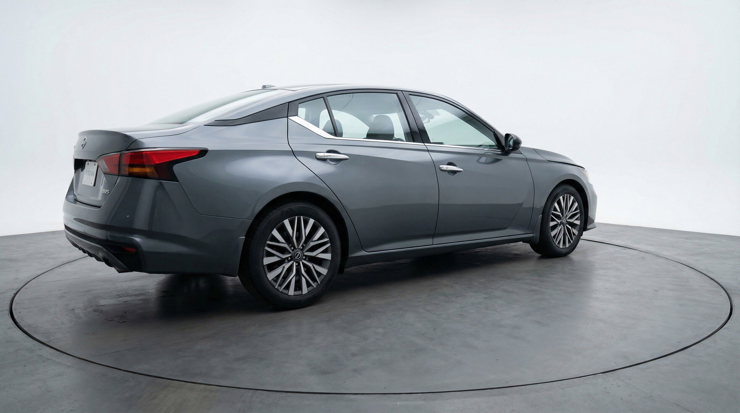 Thumbnail: 2025 Nissan Altima - 9