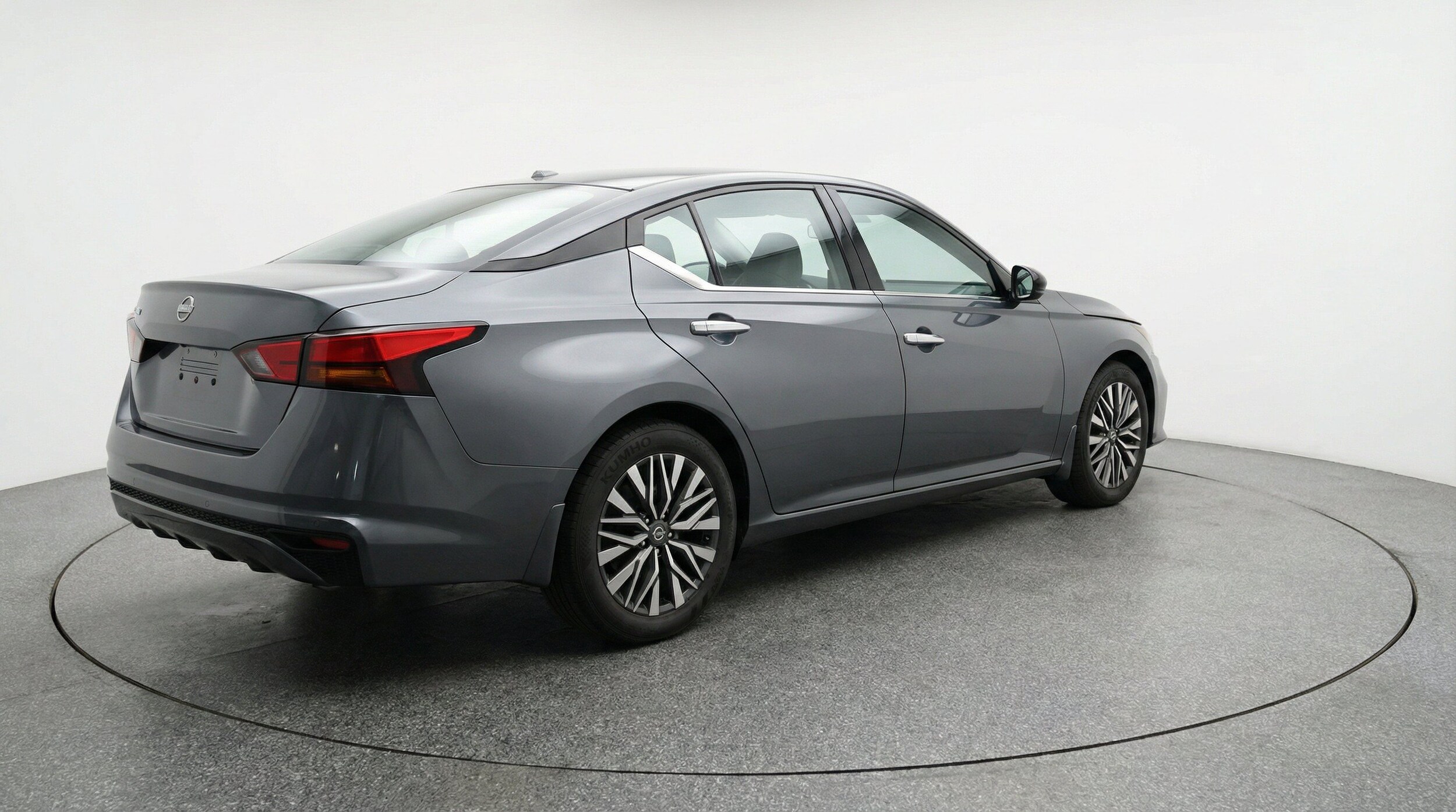 Thumbnail: 2025 Nissan Altima - 9