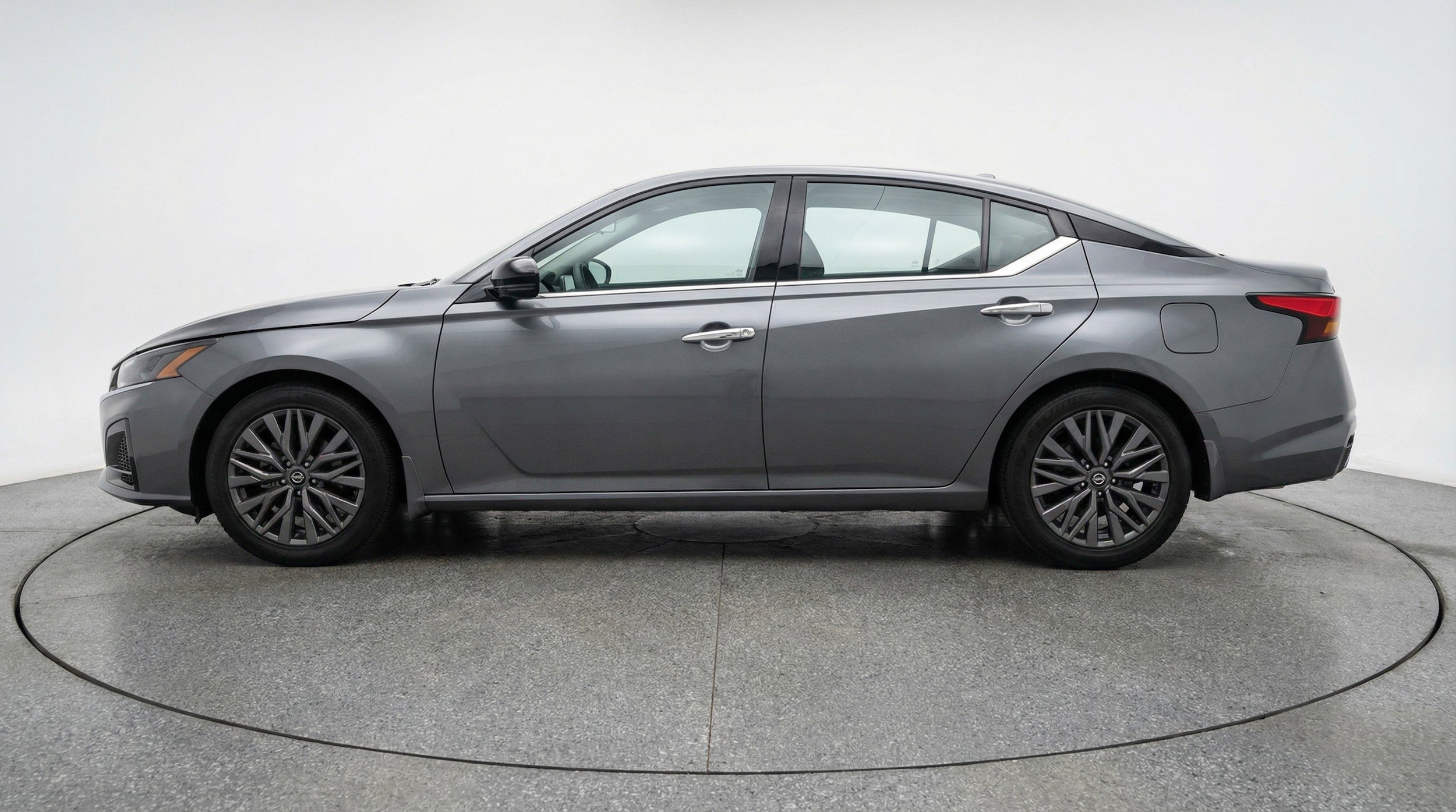 Thumbnail: 2025 Nissan Altima - 5