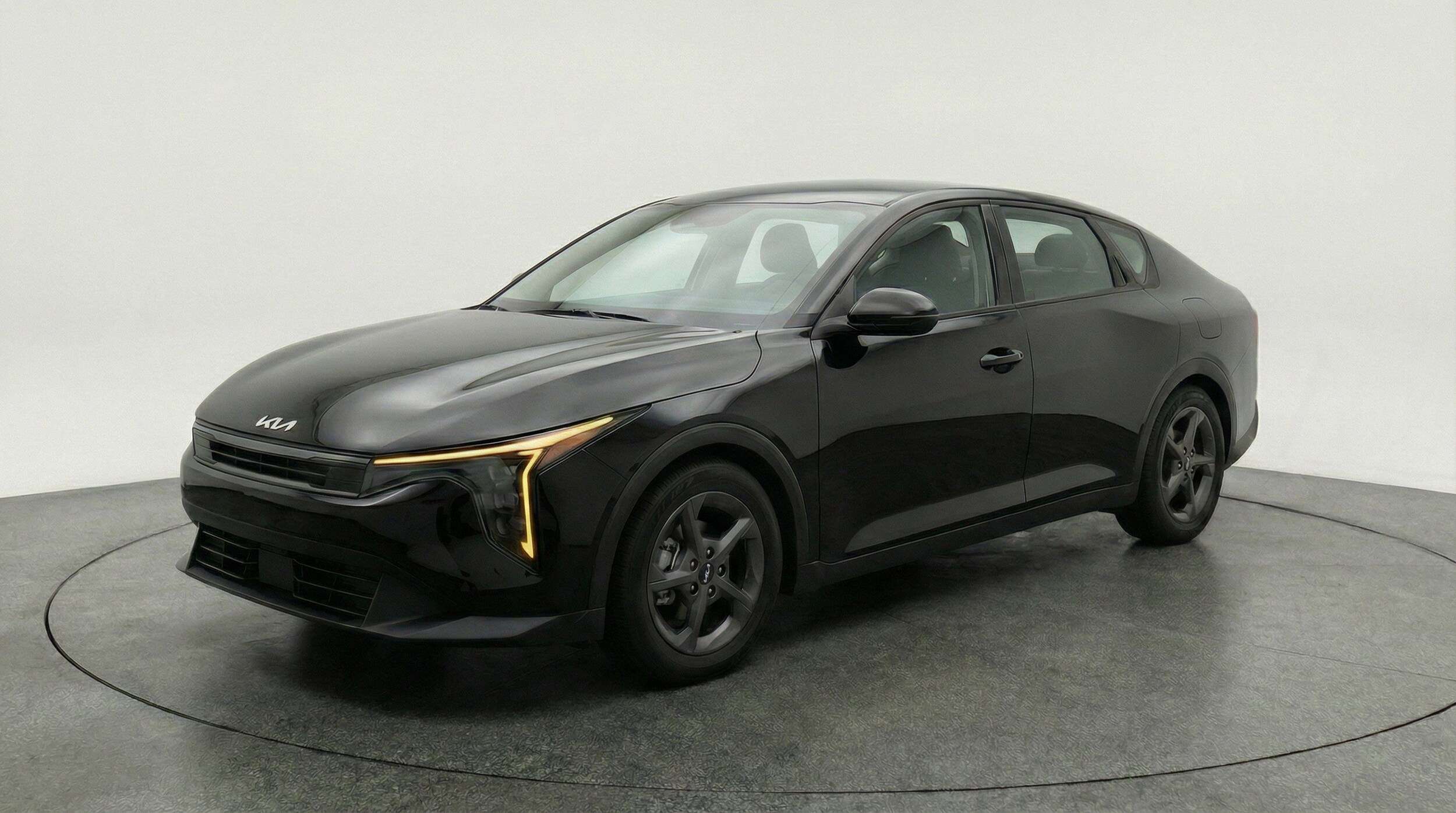 Thumbnail: 2025 Kia K4 - 3