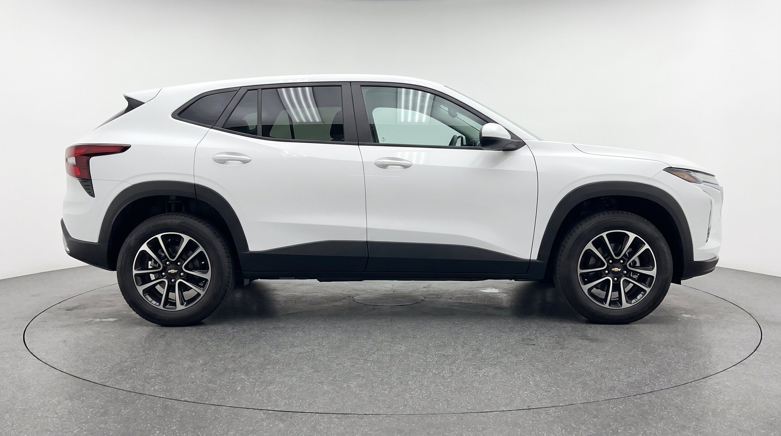 Thumbnail: 2025 Chevrolet TrailBlazer - 11