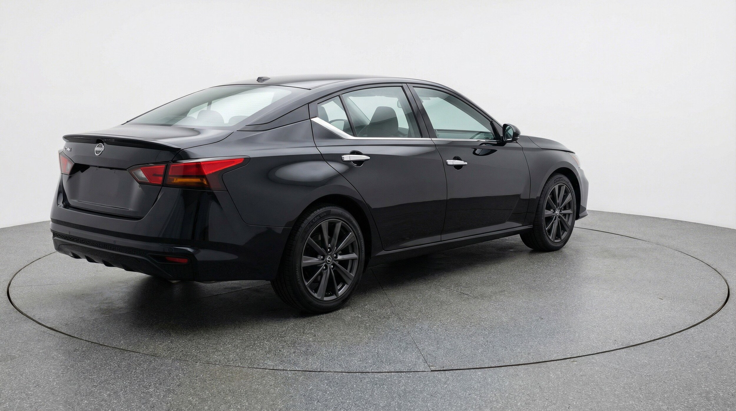 Thumbnail: 2025 Nissan Altima - 9