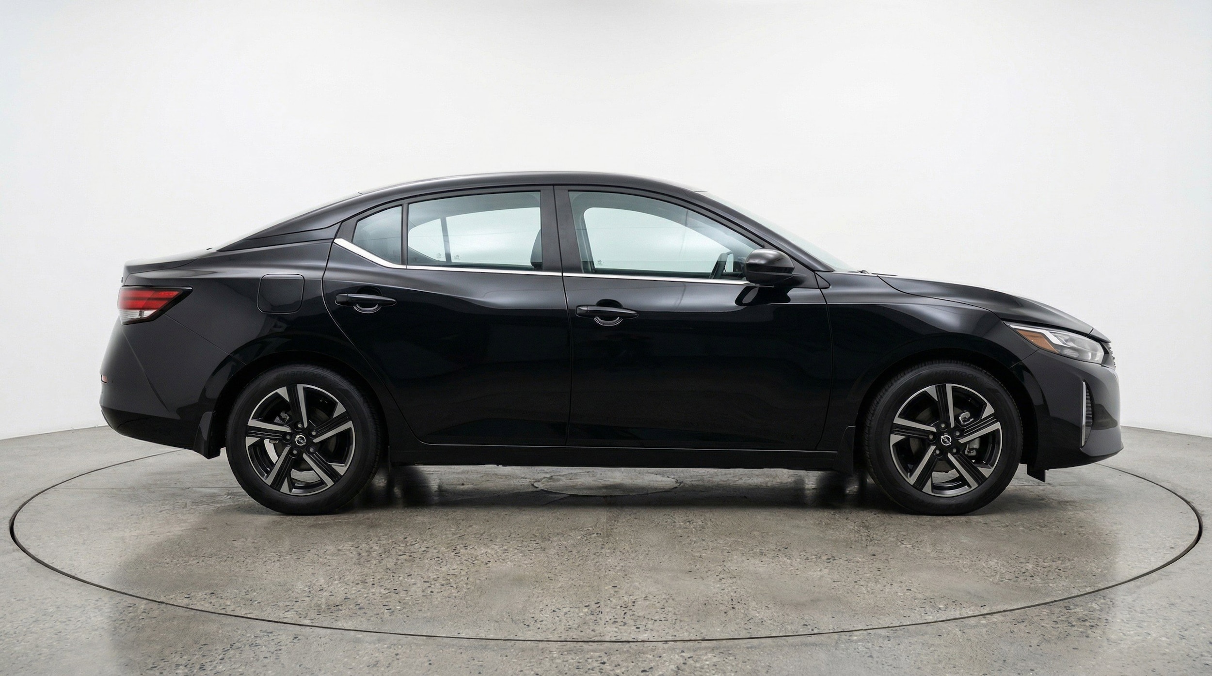 Thumbnail: 2025 Nissan Sentra - 11