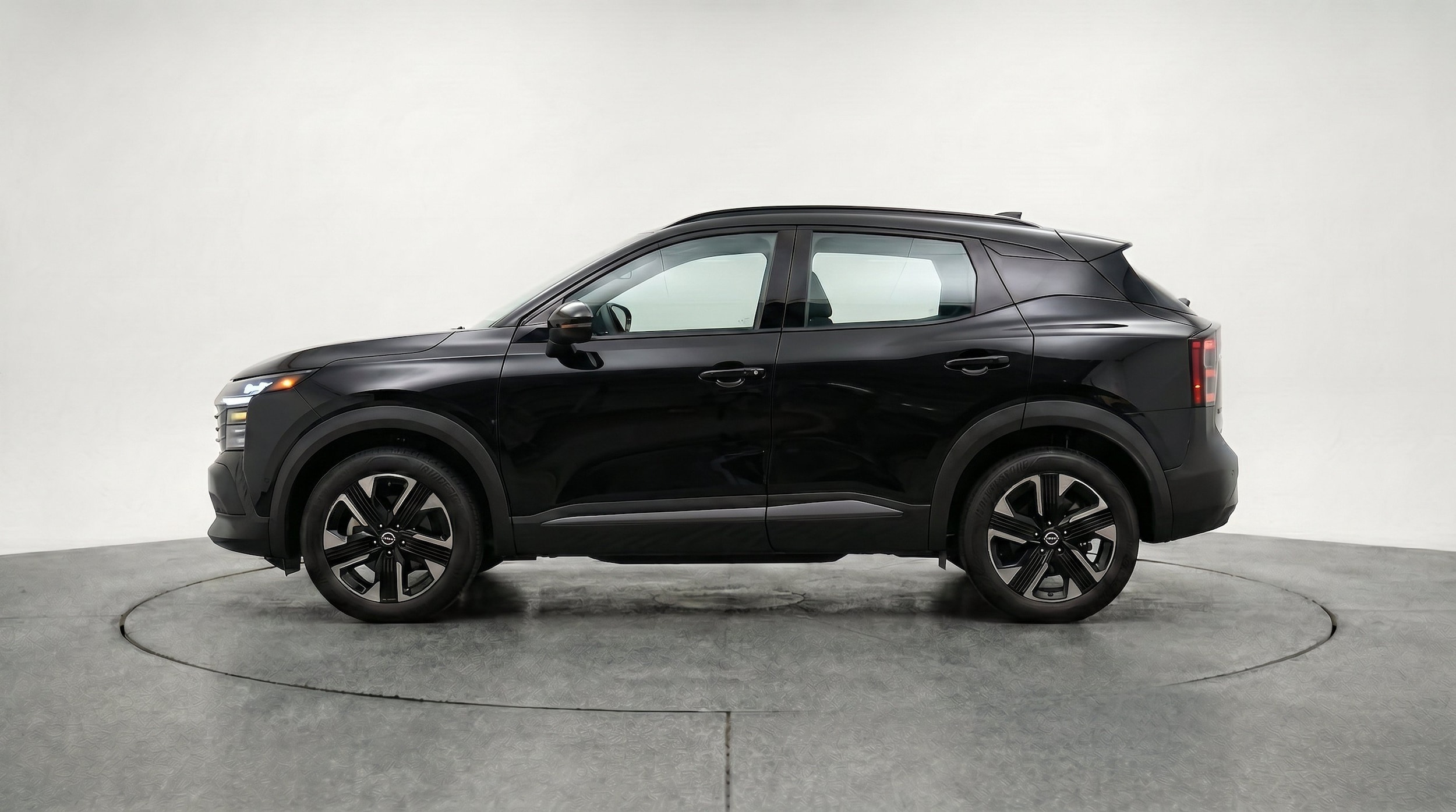 Thumbnail: 2026 Nissan Kicks - 5